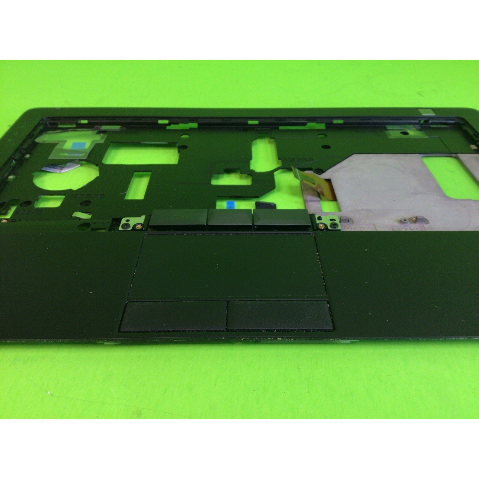 Dell Latitude E6320 Palmrest Touchpad Assembly 0P7GPY P7GPY
