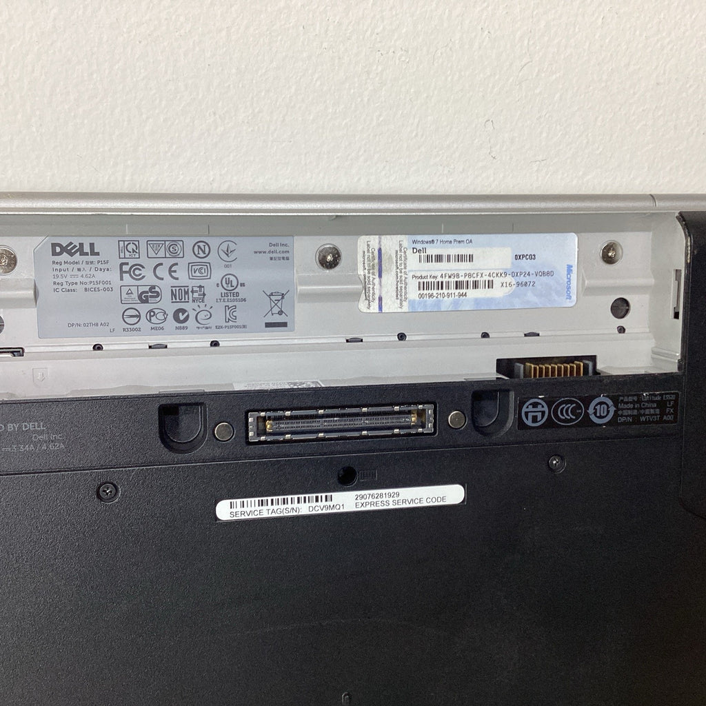 Dell Latitude E5520 15.6" Laptop 2.5GHz i5-2520M 3GB RAM 250GB HDD - For Parts