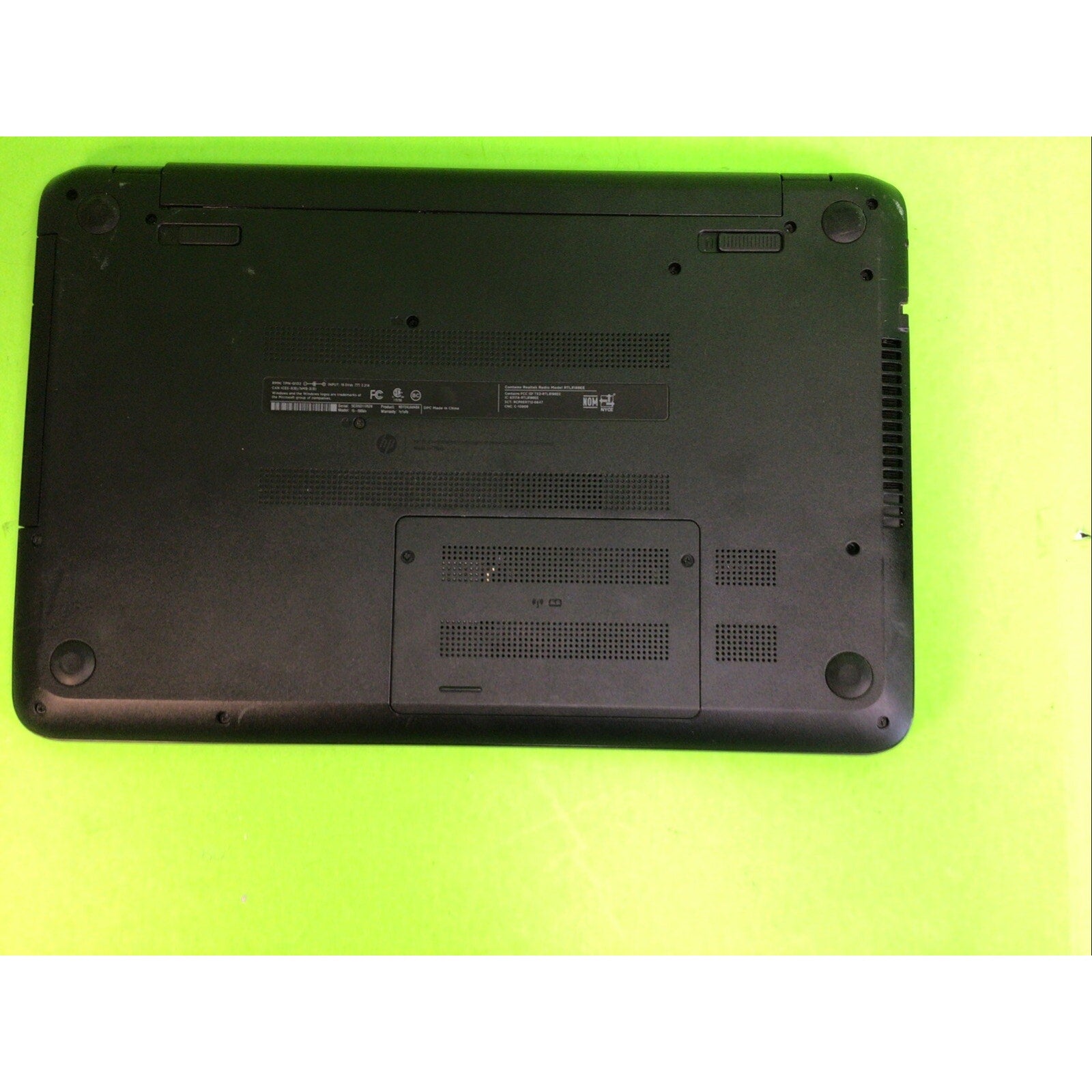 HP 15-f305dx Notebook PC AMD A6-5200 2.00GHz 4GB RAM FOR PARTS or REPAIR