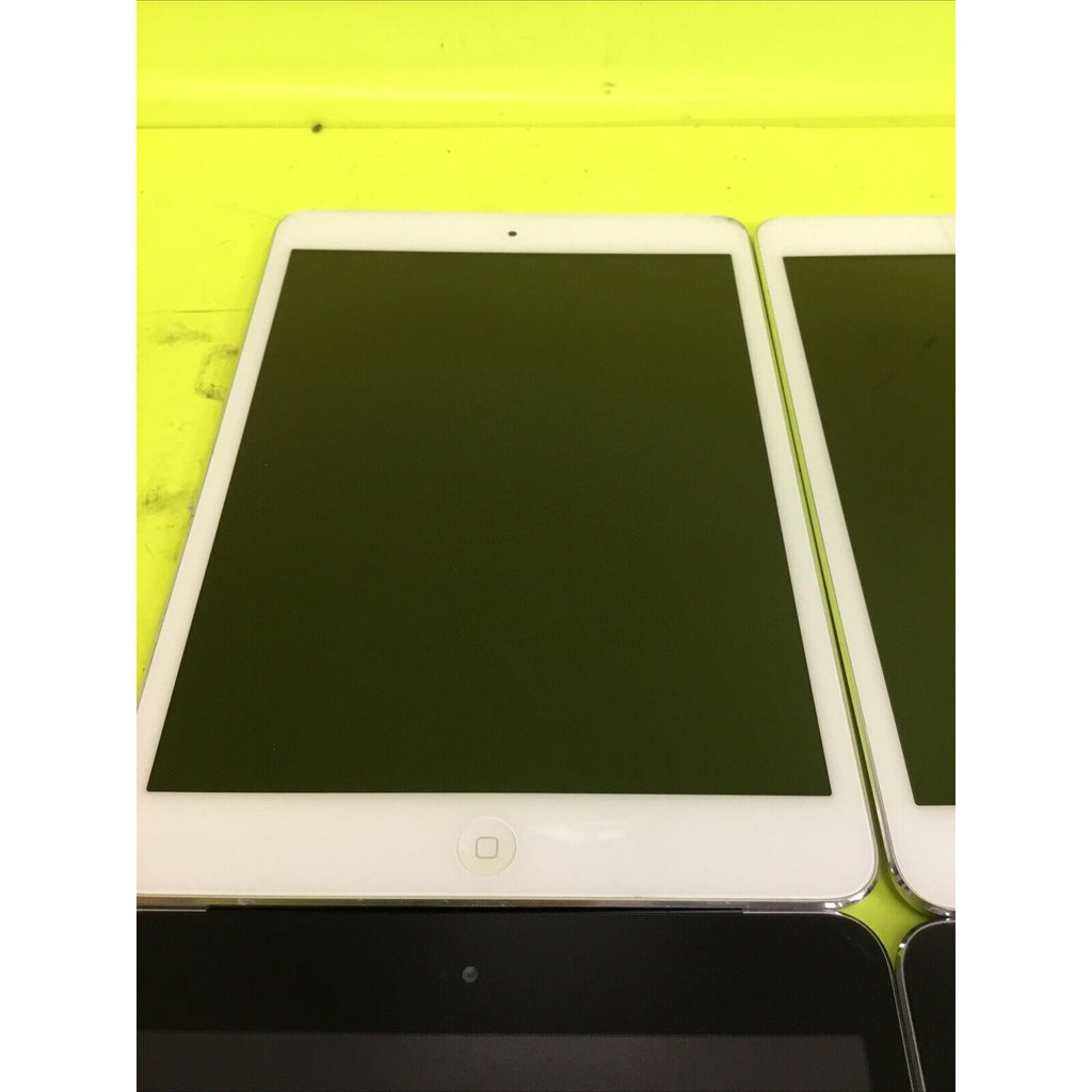 Lot of 4 Apple iPad Mini 1 and 2 FOR PARTS GOLD or RARE EARTH RECYCLE