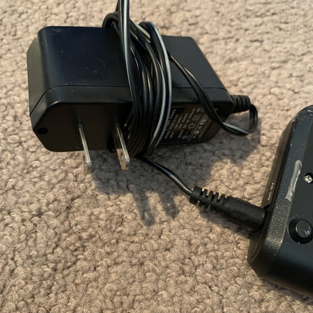 Intellinet 5-Port 10/100Mbps Fast Fast Ethernet Office Switch w/ Power Adapter