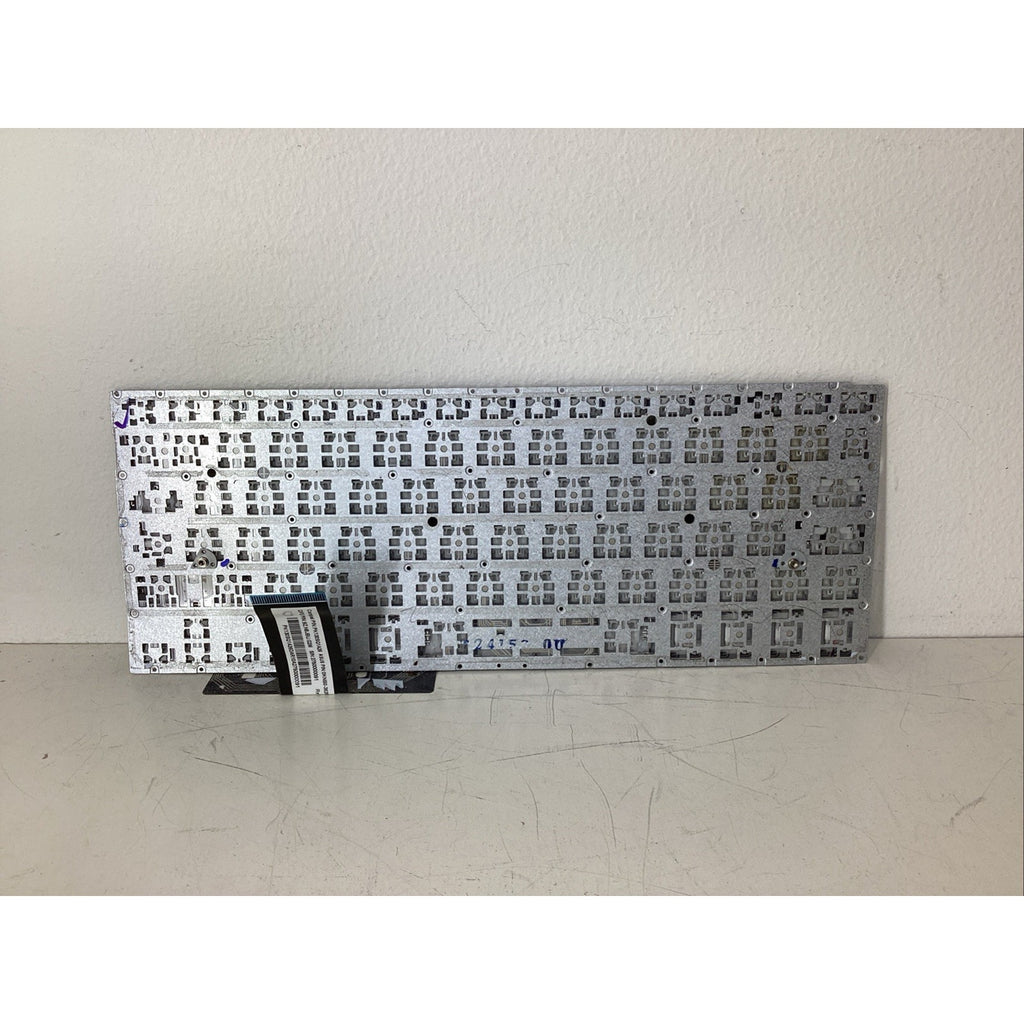 ASUS Keyboard 0KNB0-563DUS00 PK130SQ1A26 - For Parts