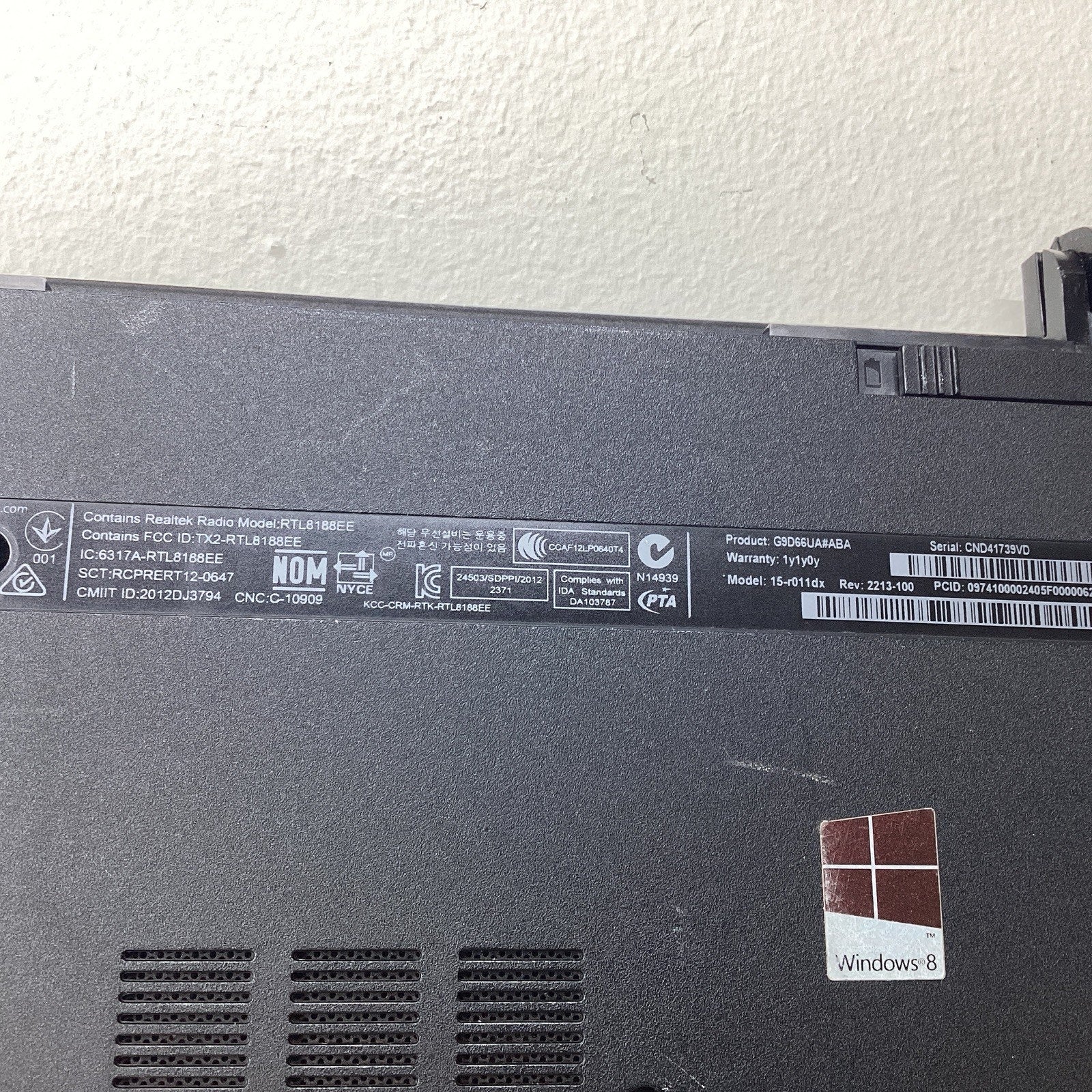 HP 15-R011DX 15" Laptop Intel Pentium Missing Parts Read - For Parts