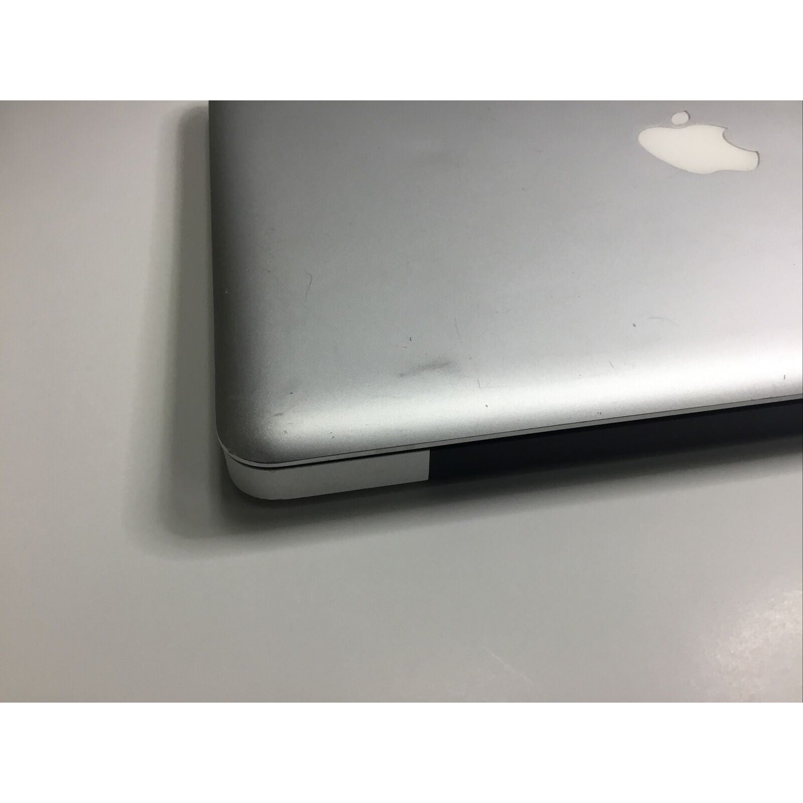 Used Apple MacBook Pro 13" A1278 Early 2011 Core i5 2.3GHz 4GB 320GB HDD