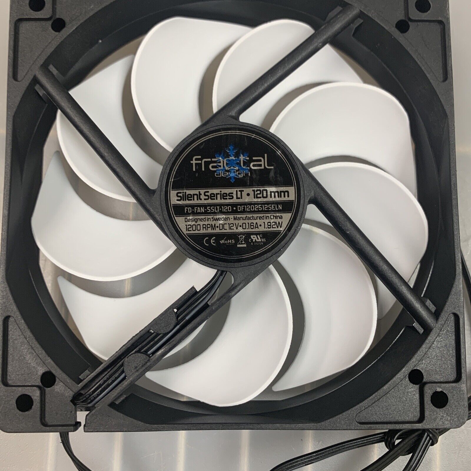 Fractal Design FD-FAN-SSLT-120 Silent Series LT 120mm 3pin CaseFan DF1202512SELN