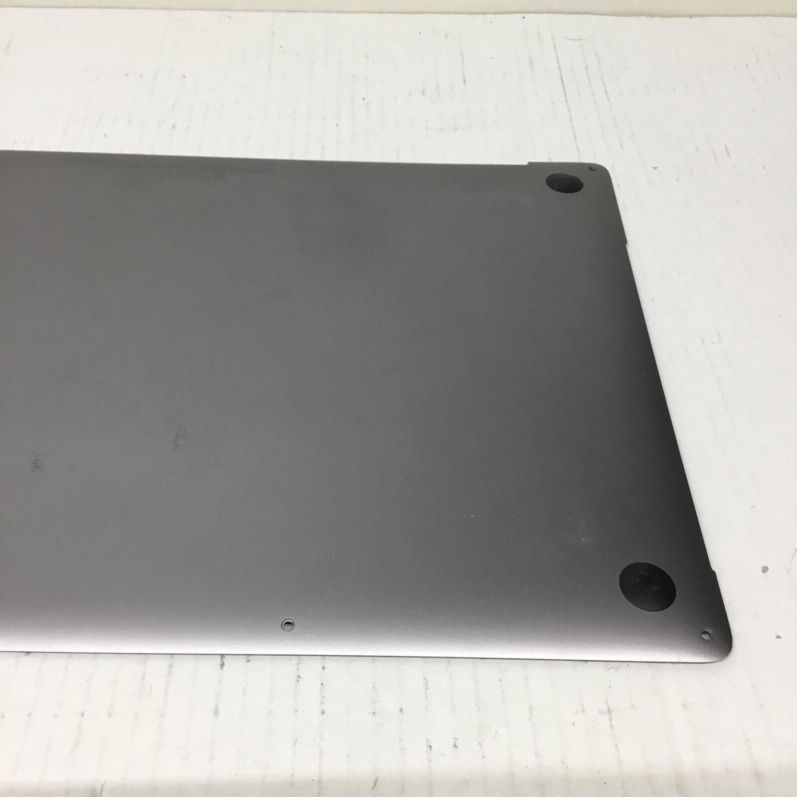 613-06939-A MacBook Pro 15 2018 2019 A1990 Bottom Case Cover Silver Genuine