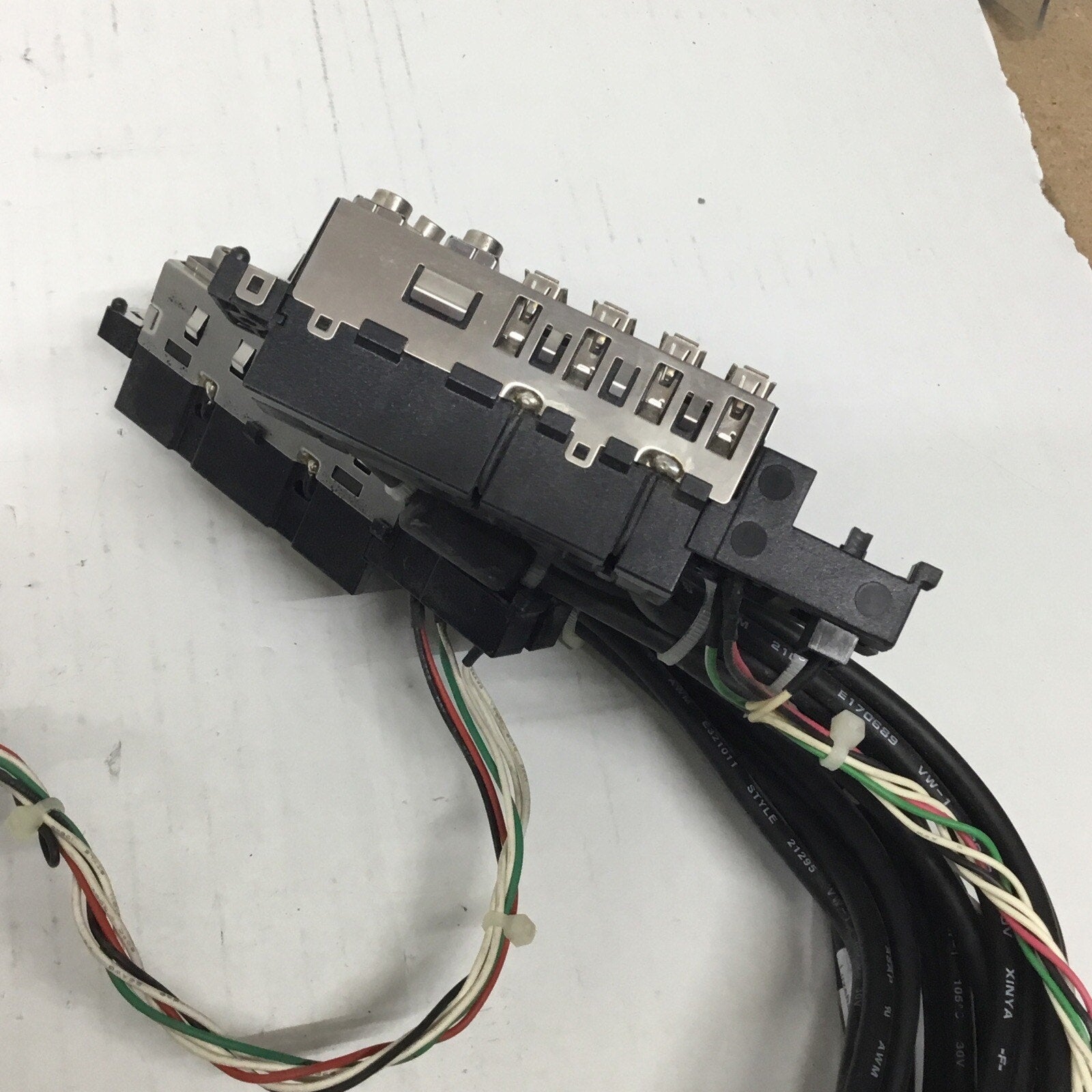 Lot of 3 - HP Compaq Pro 4000 SFF PC Front Audio USB Port w/ Cable - 611897-001