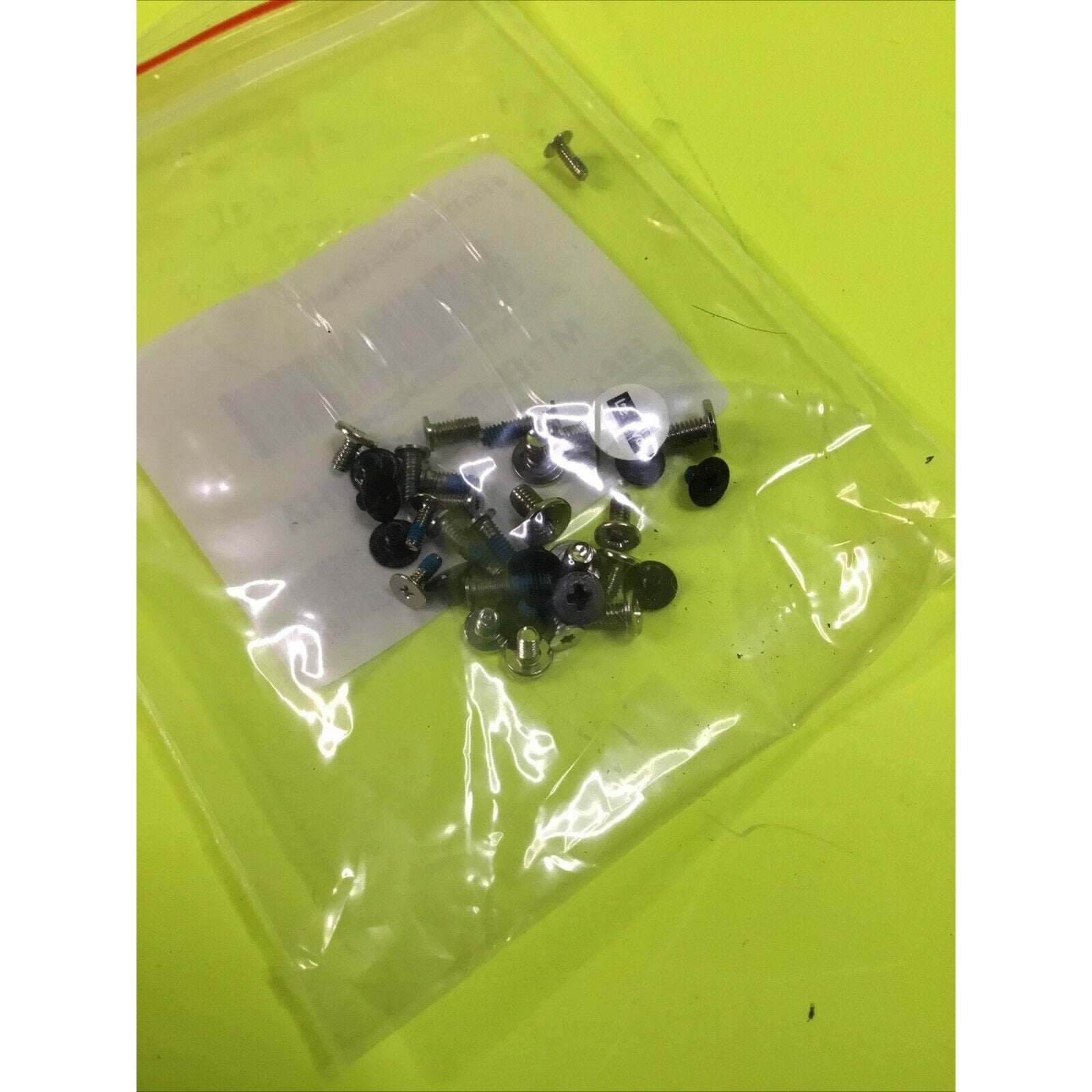 Genuine Lenovo Yoga 720-13IKB 13.3" Laptop Set Of Screws Screwsset