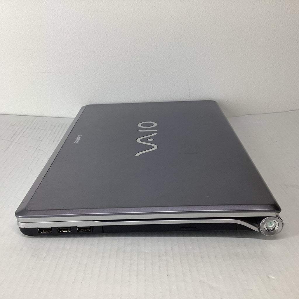 Sony Vaio PCG-3D3L Intel Centrino 2 4GB RAM 320GB HDD Laptop Computer-For Parts