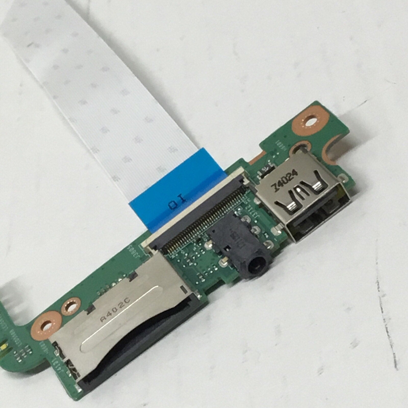 GENUINE ASUS VIVOBOOK V551L CARD READER AUDIO USB BOARD W/ CABLE 60NB02A0-US1030