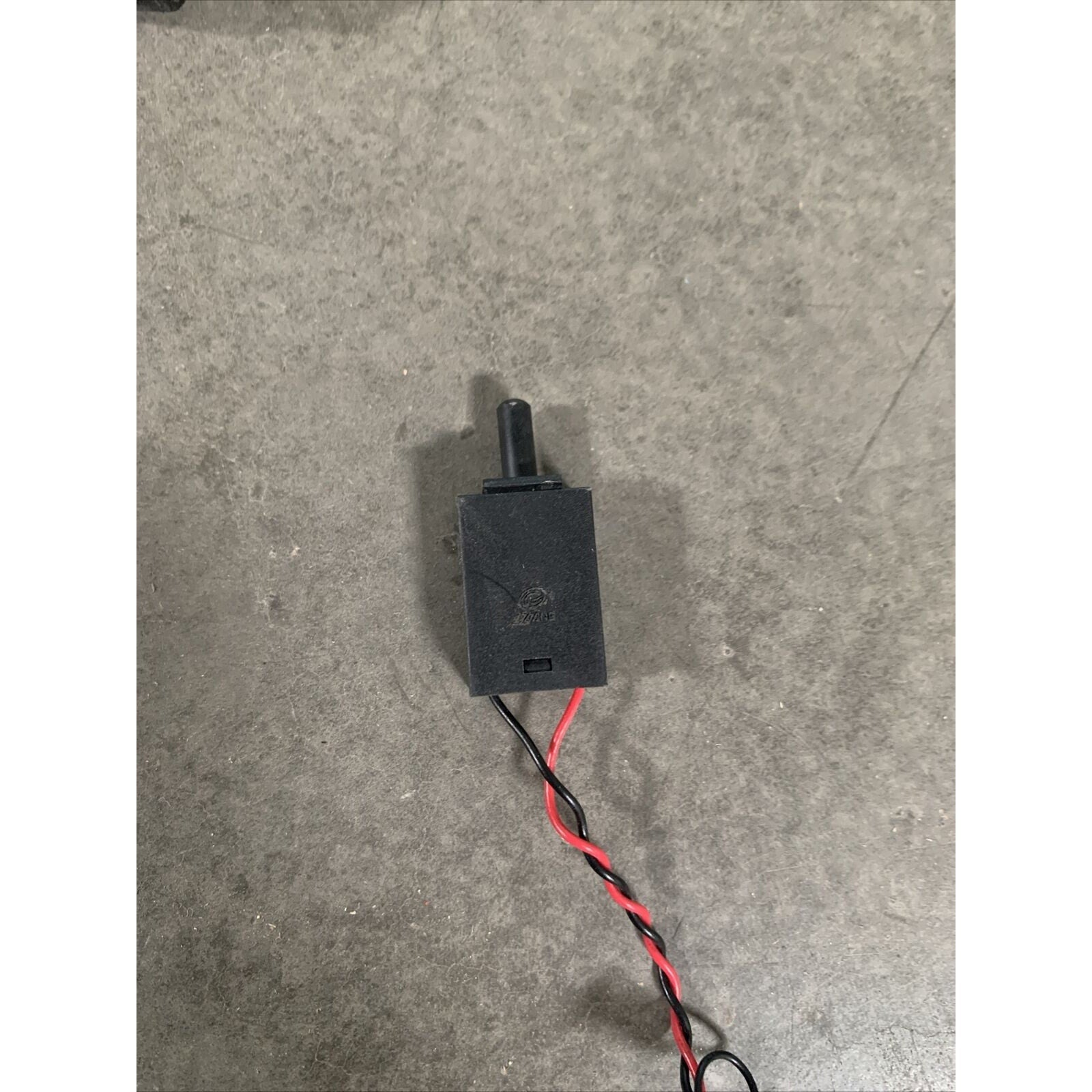 GENUINE DELL PRECISION T3420 OPTIPLEX 7040 SFF CHASSIS INTRUSION SWITCH RM7RX