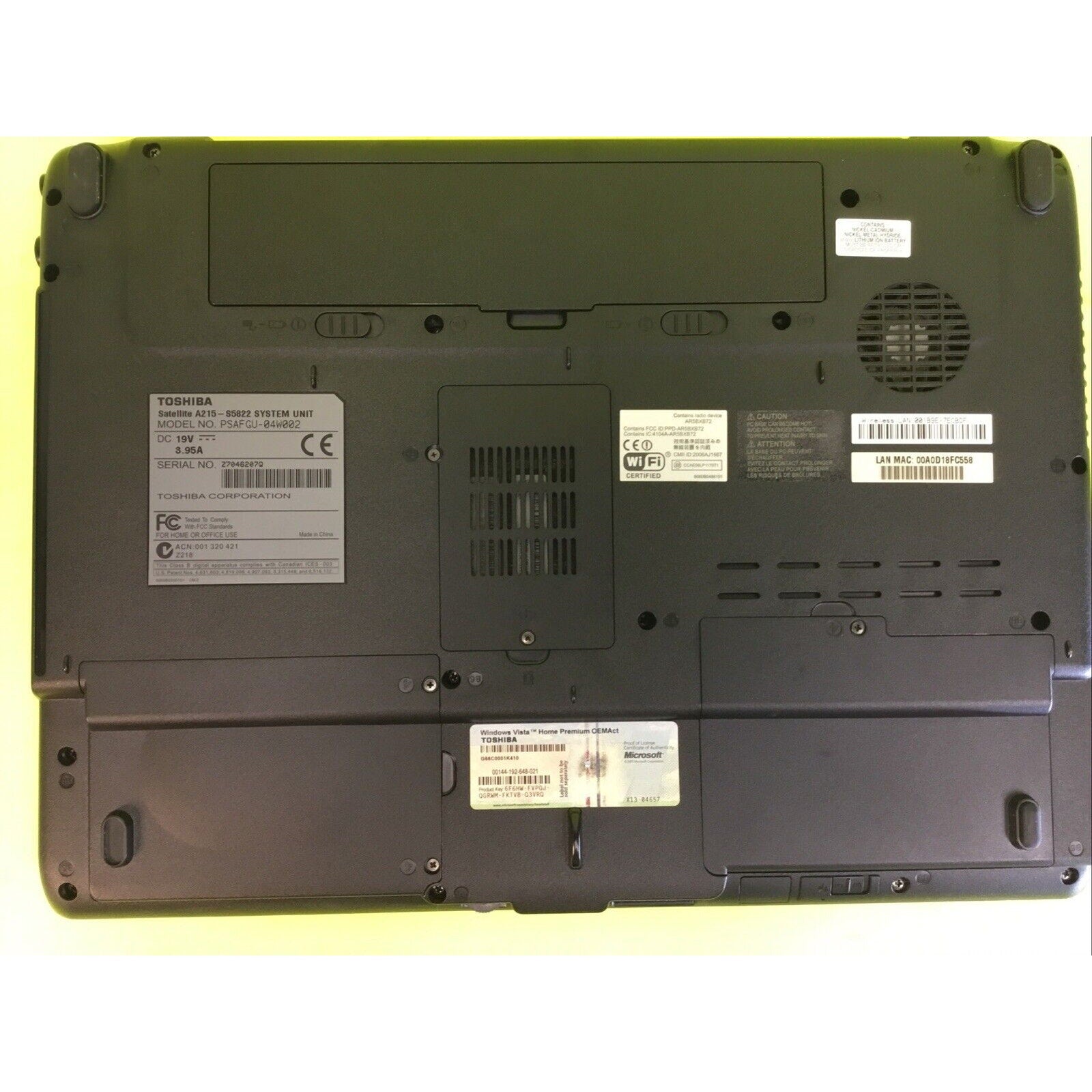 Toshiba Satellite A215-S5822 FOR PARTS or REPAIR