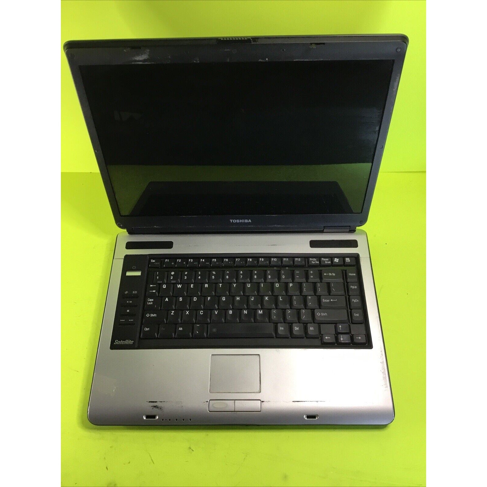 Toshiba Laptop Satellite A105-S2141 FOR PARTS REPAIR or RECYCLE