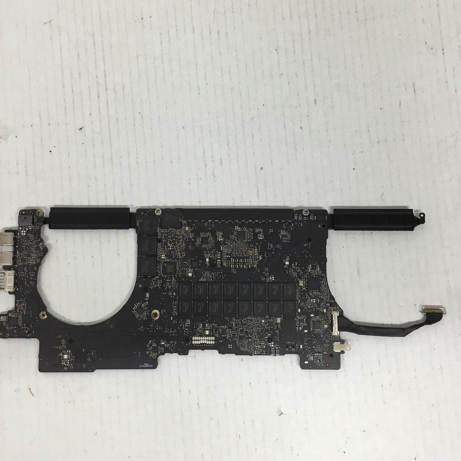 APPLE MacBook Pro 15" A1398 EARLY-2013 2.8GHz 16GB Logic Board 820-3332-A