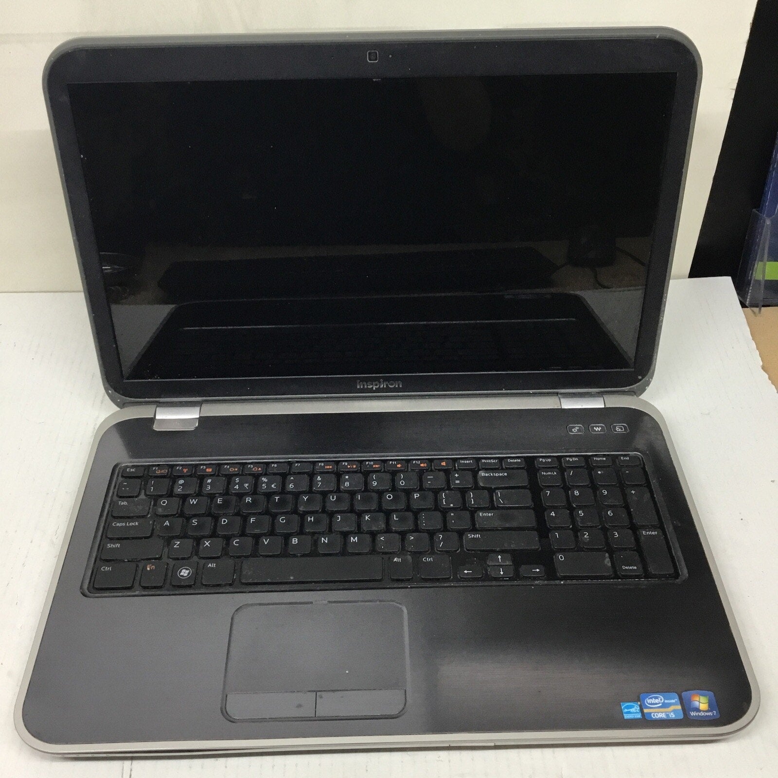 Dell Inspiron 5720 Laptop 17” Intel Core i5 READ DESC FOR PARTS