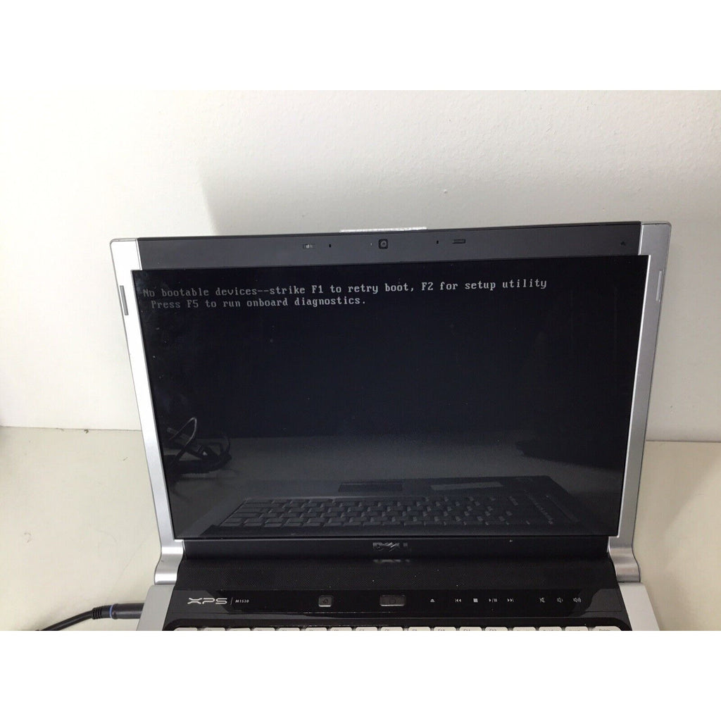 Dell XPS M1530 PP28L Intel Core 2 Duo 1.66GHz 2GB RAM - For Parts or Repair