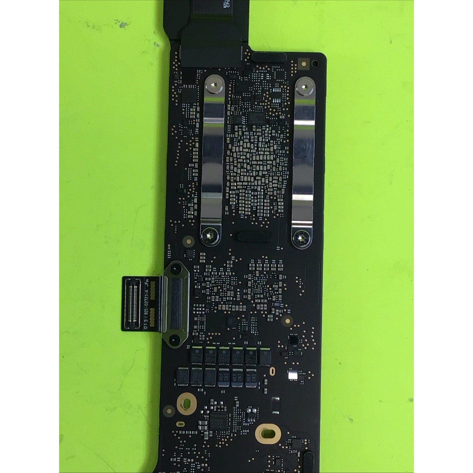 Apple Macbook Air A2337 Logic Board 820-02016-A FOR PARTS or RECYCLE