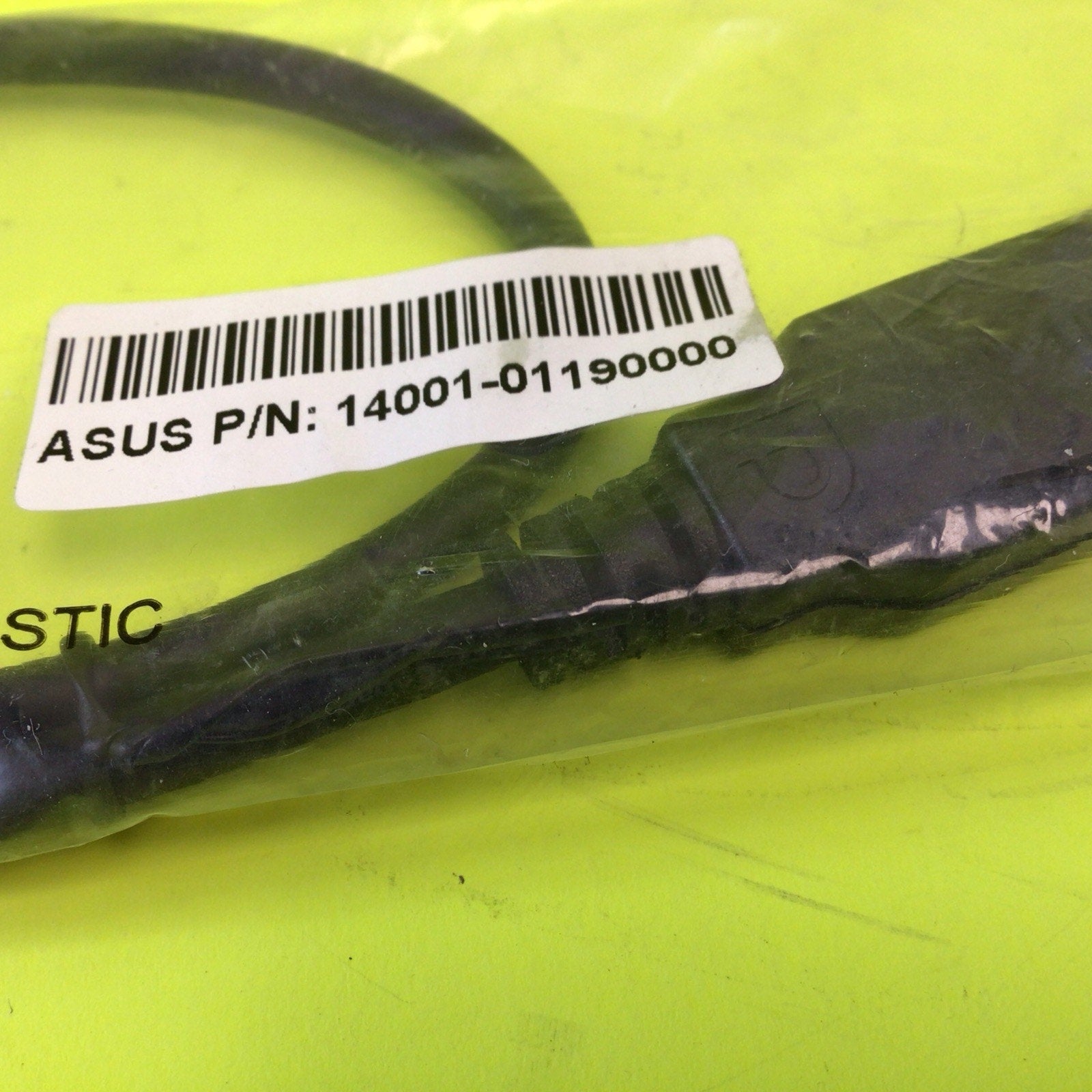 Asus Mini Display Port to Display Port P/N: 14001-01190000