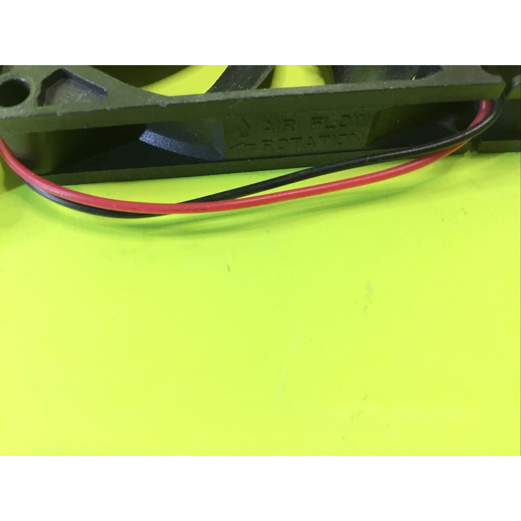 Lot of 4x DC BRUSHLESS FANS PY-8015M12S