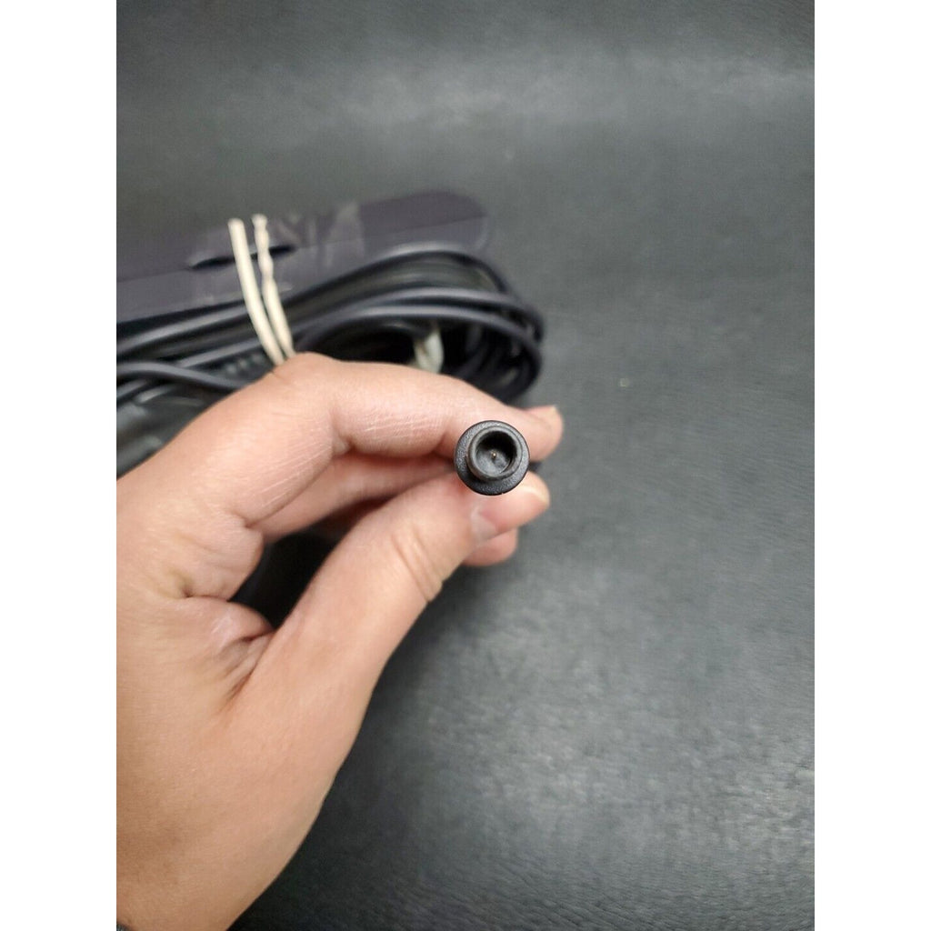 Genuine Dell PA-12 Model: PA-1650-05D 65W AC Adapter 19.5V 3.34A 05U092