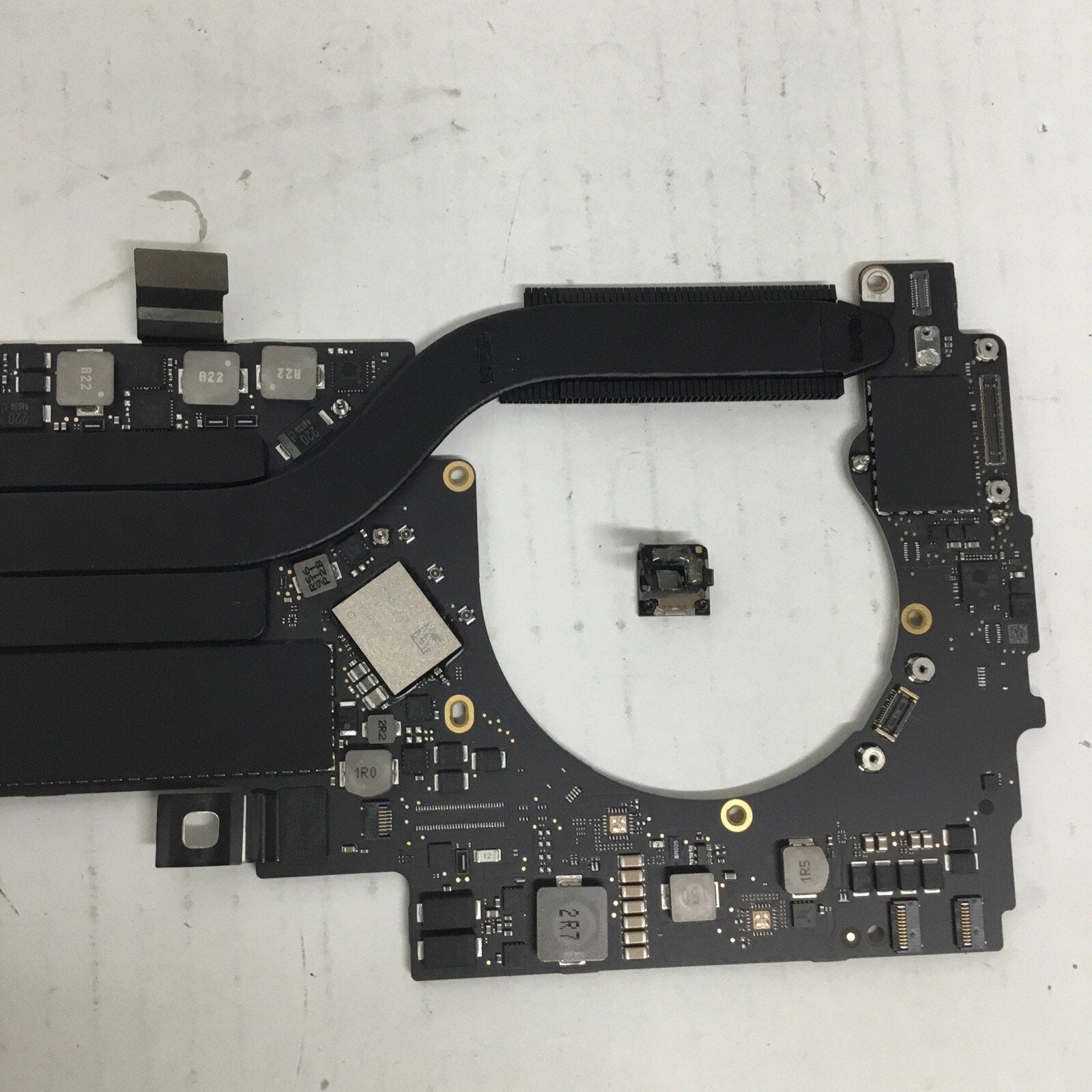 FOR PARTS Logic Board A1989 13" 2018 i5 2.4GHz 8GB RAM 256GB 820-00850-A