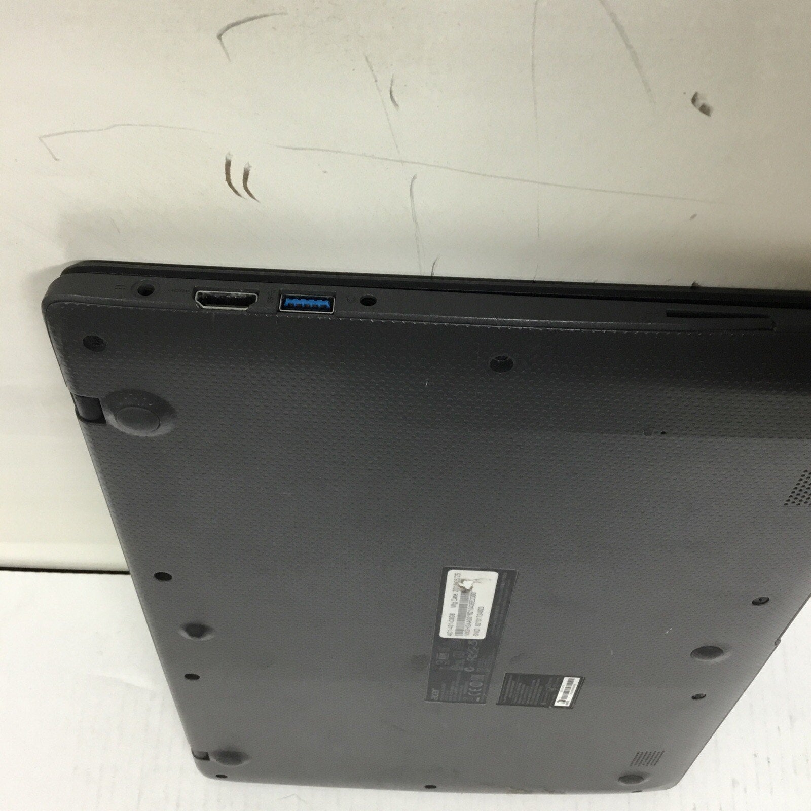 Acer Aspire One 14" Cloud book AO1-431-C8G8 Intel Celeron | For Parts/Repair