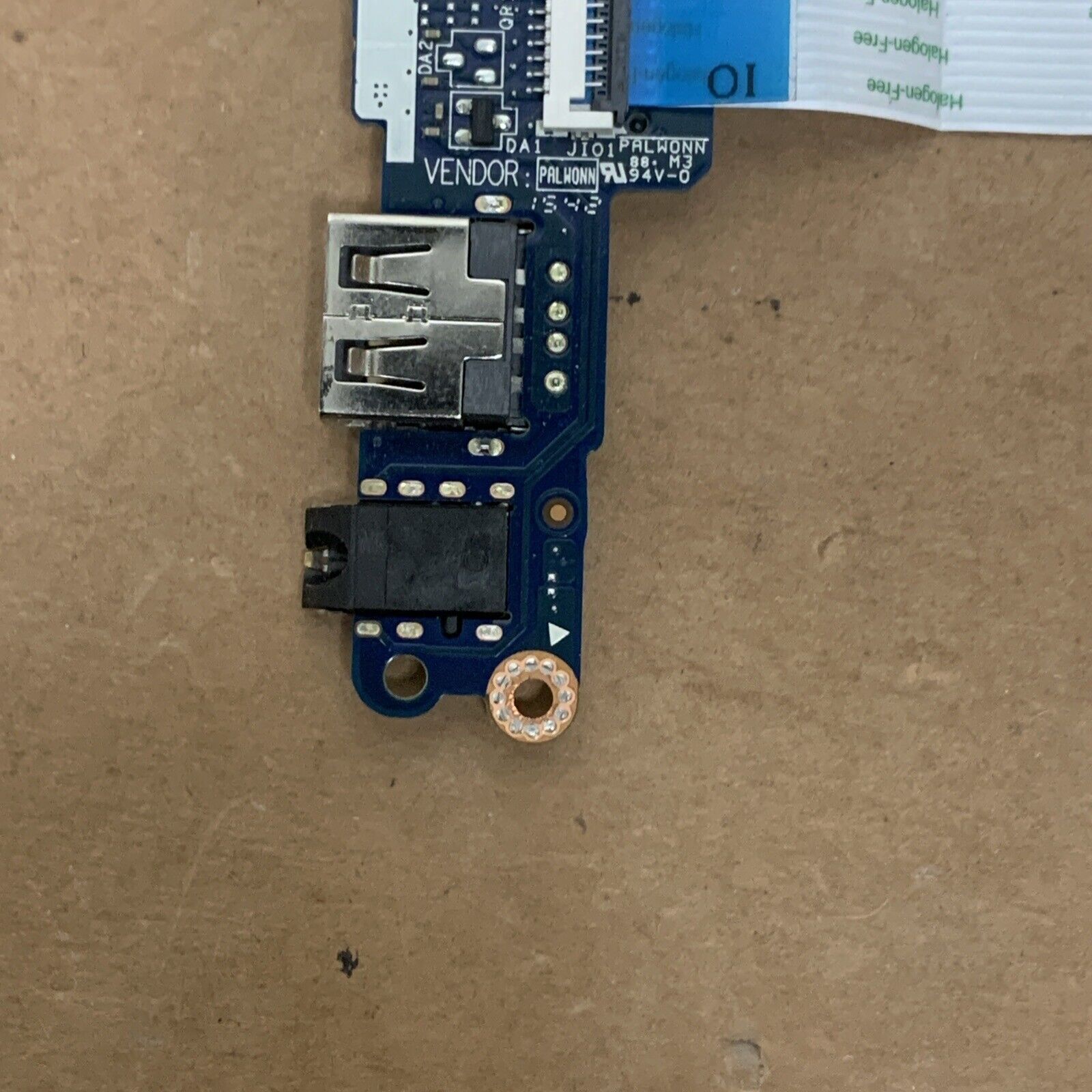 LS-C282P GENUINE LENOVO USB AUDIO SD CARD BOARD W/ CABLE 500-15ACZ