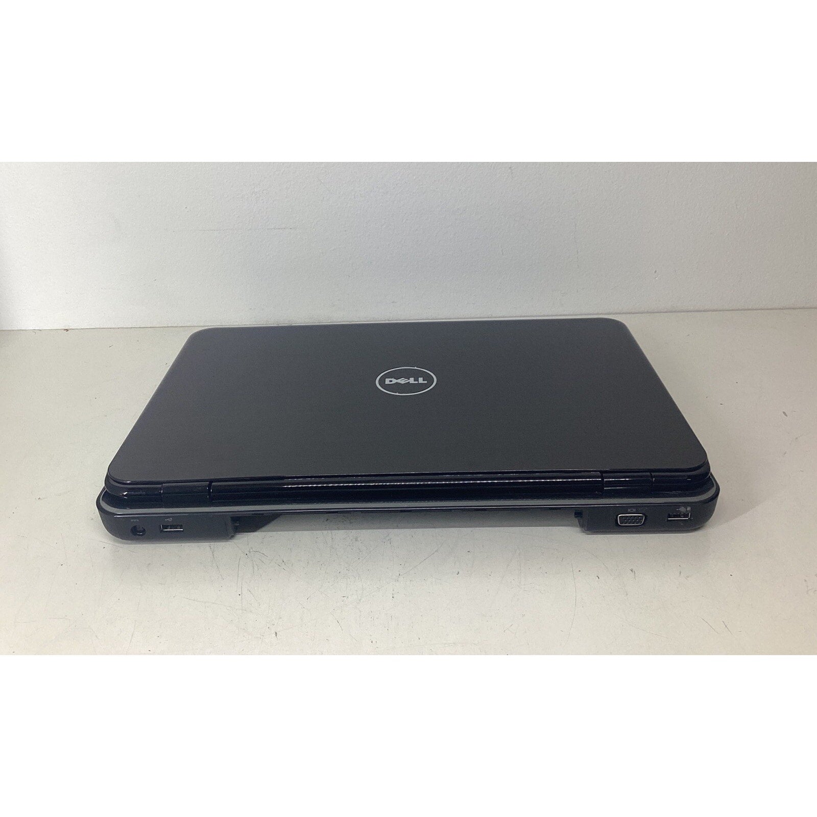 Dell Inspiron M5010 Laptop AMD Vision P10F 3GB RAM No Battery - Parts Only
