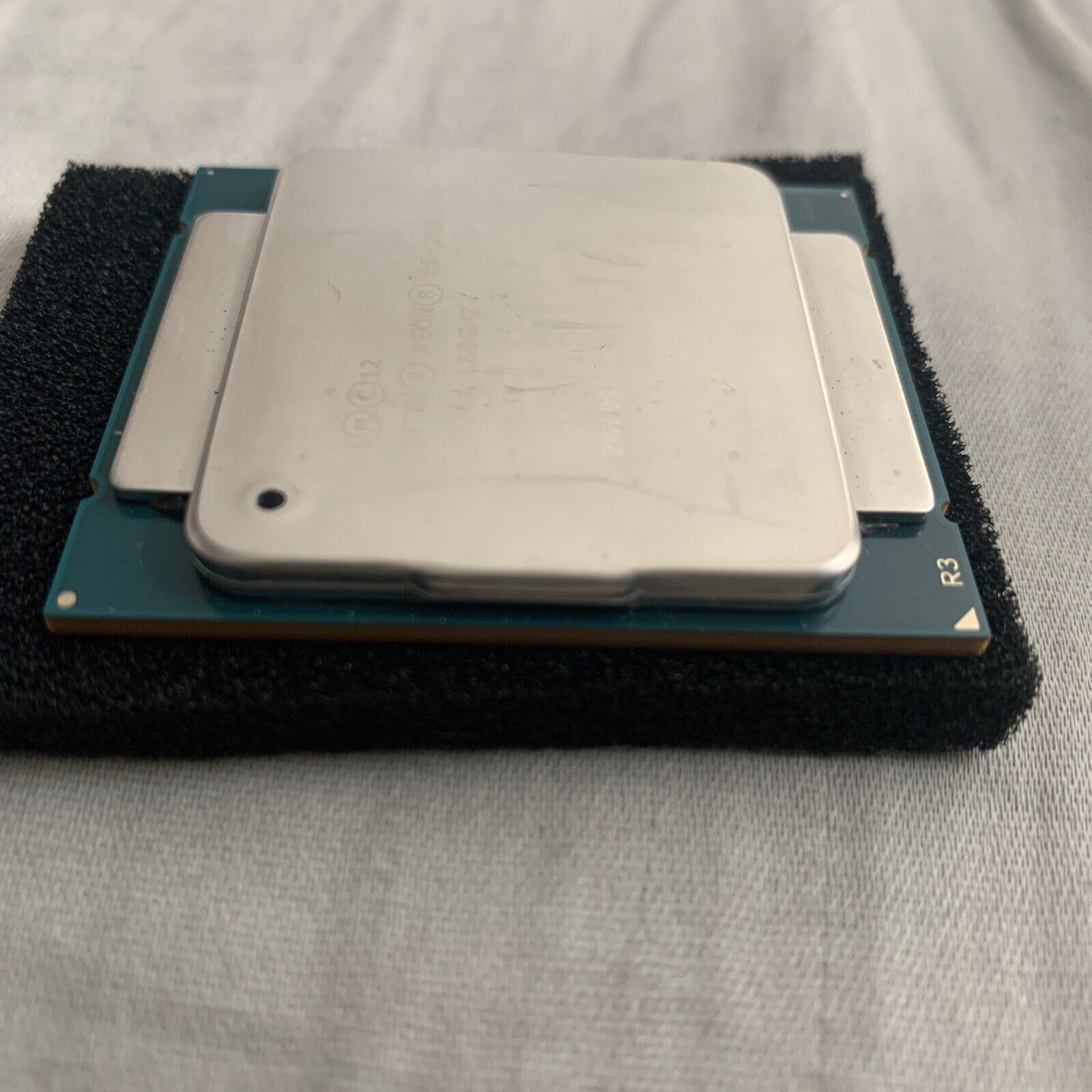Intel Xeon E5-2603 v3 1.6GHz 15MB 6.4GT/s 2011-3 LGA SR20A CPU Processor