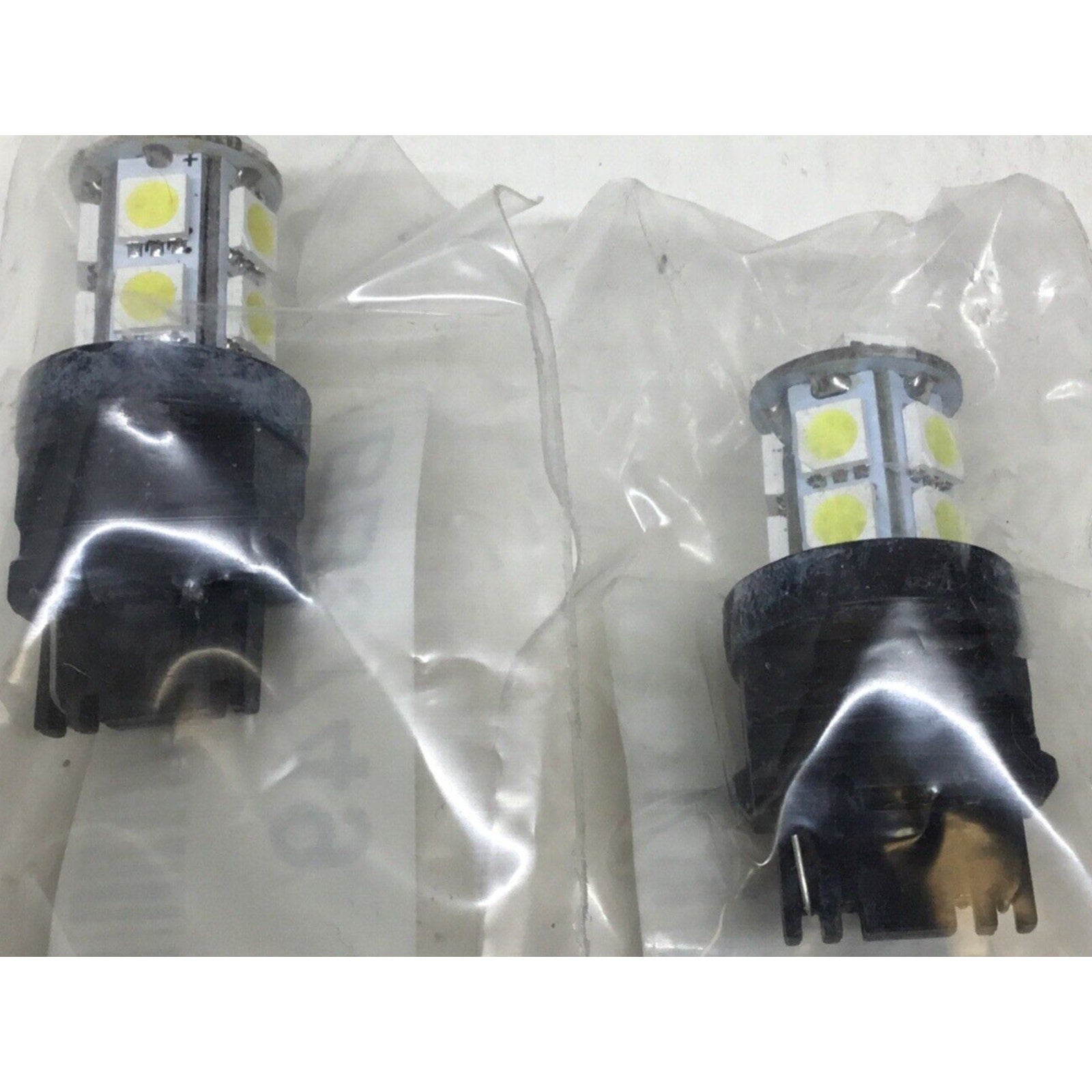 2x HC-3156-13-5050SMD WHITE LED