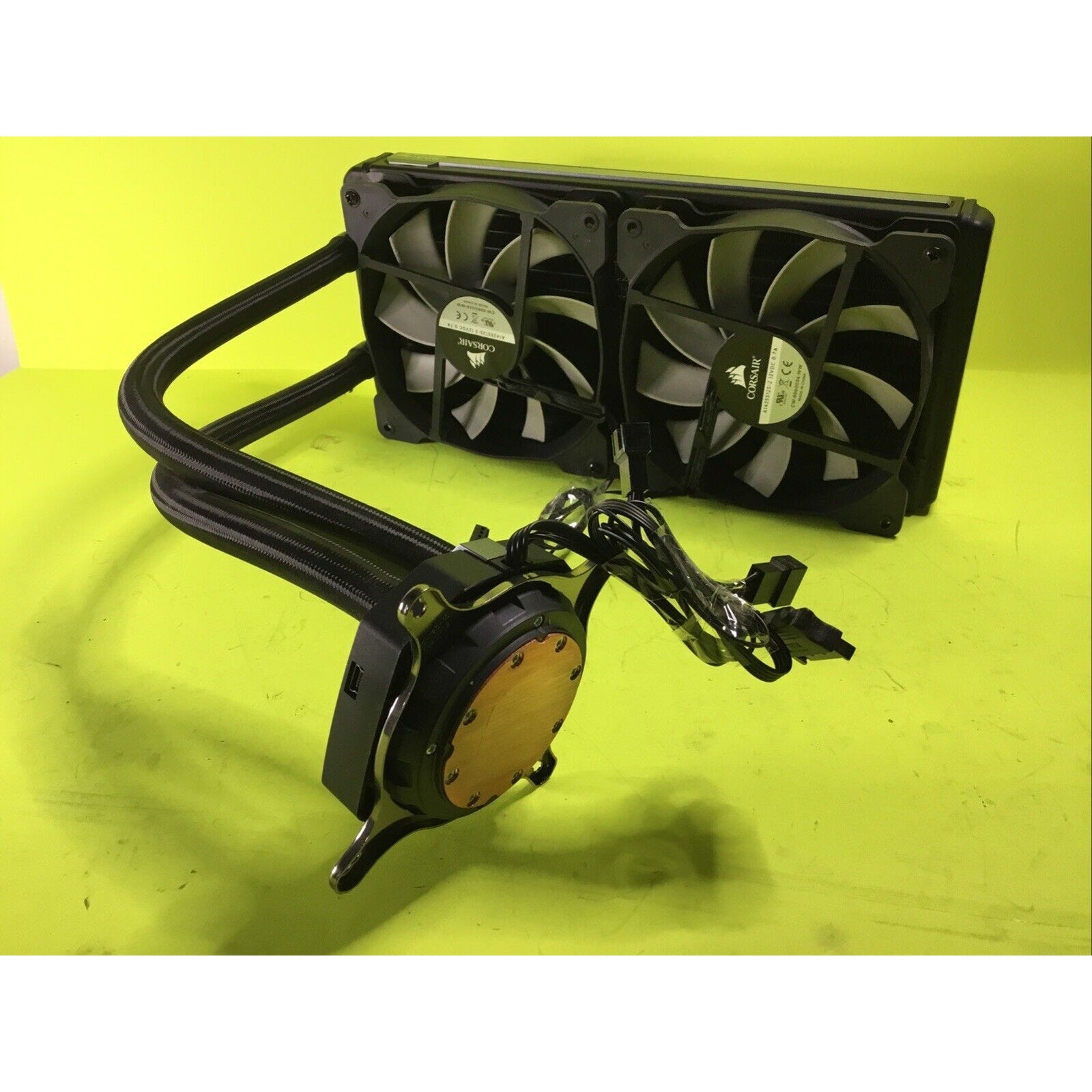 Corsair Hydro Series H115i Liquid CPU Cooler FOR PARTS or REPAIR