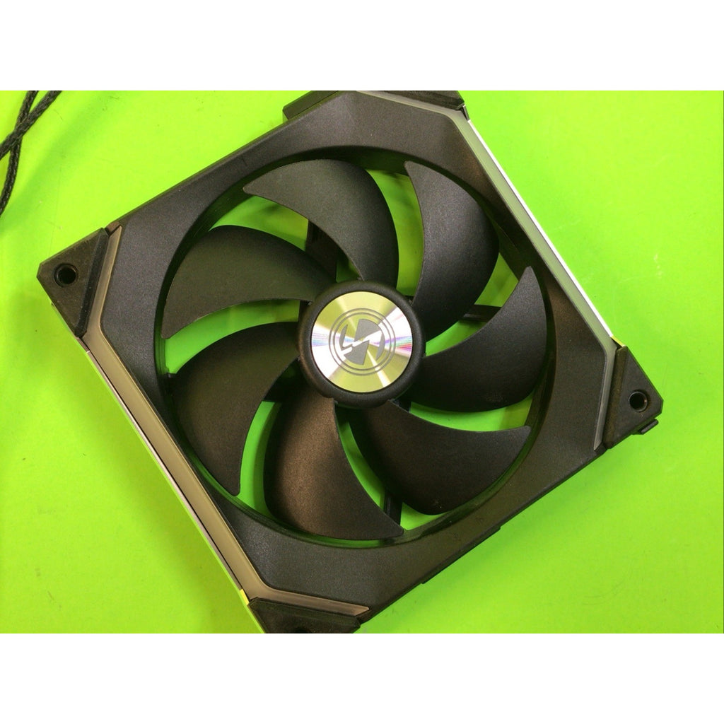 Lian Li UNI Fan SL120