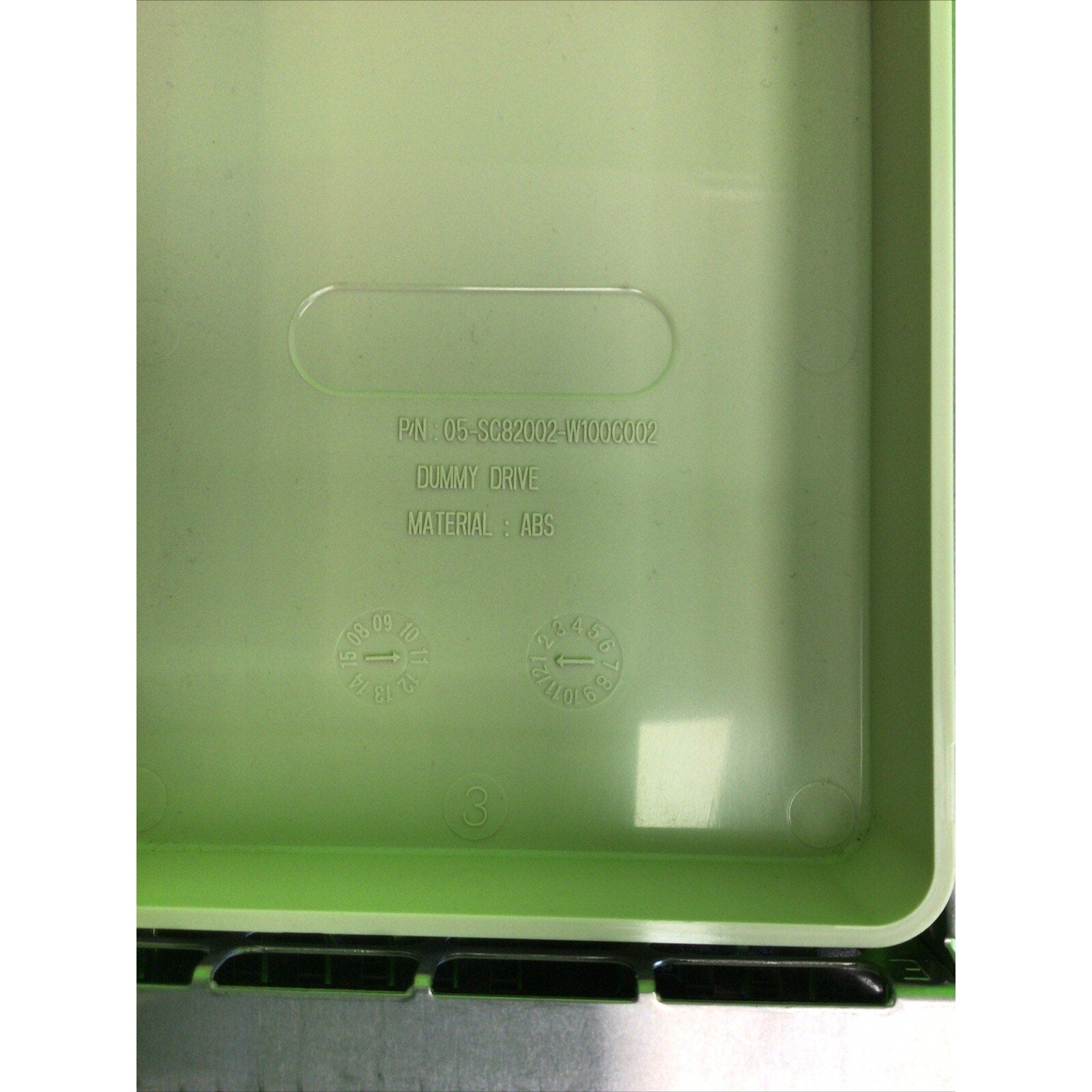 Lot of 2x Supermicro 3.5 Hot Swap Hard Drive Storage Caddy 05-SC82002-W100C002