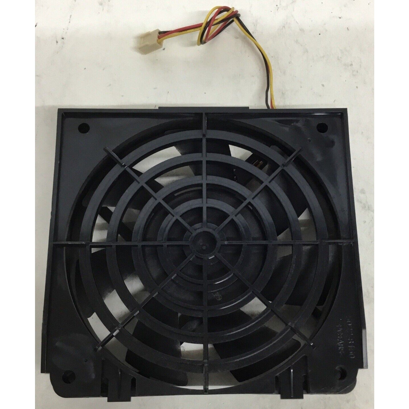 DTOPFAN003 - FOXCONN PV122512H2BF 2A 12V 0.7A 3-wires Cooling Desktop Fan