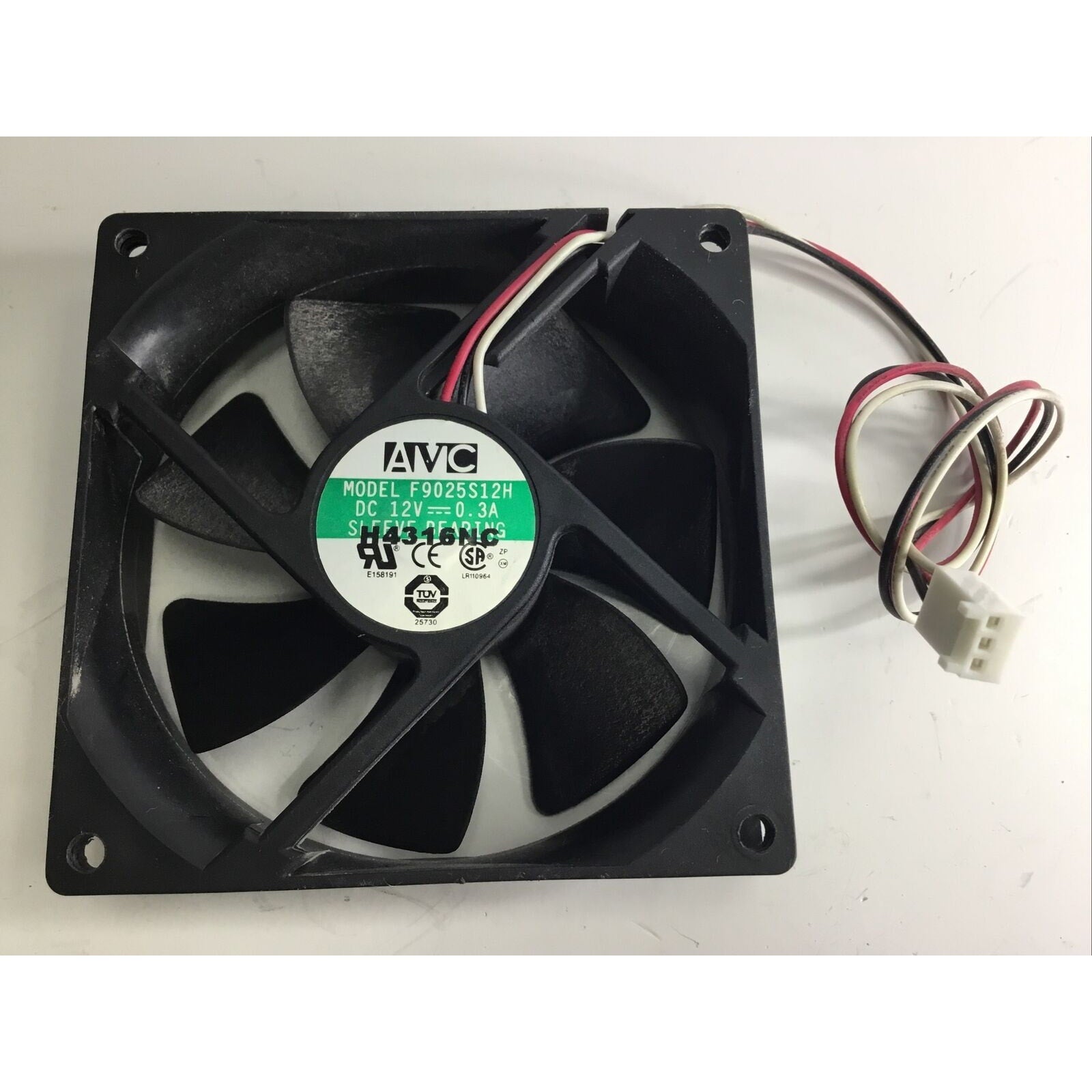 AVC F9025S12H DC12V 0.3A CASE FAN