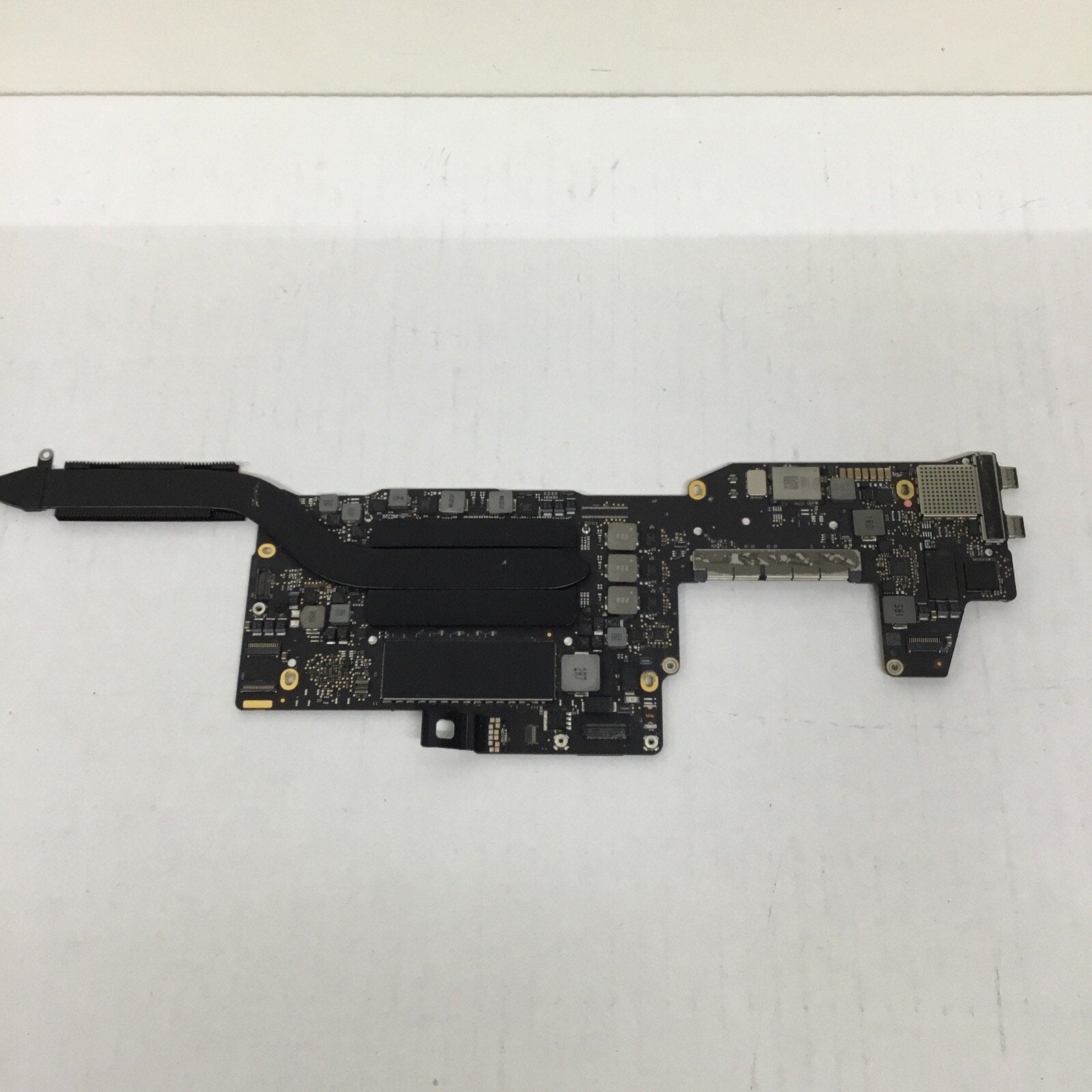 Macbook Pro A1708 2017 i5 2.3GHz Logic Board 820-00840-A READ DESC