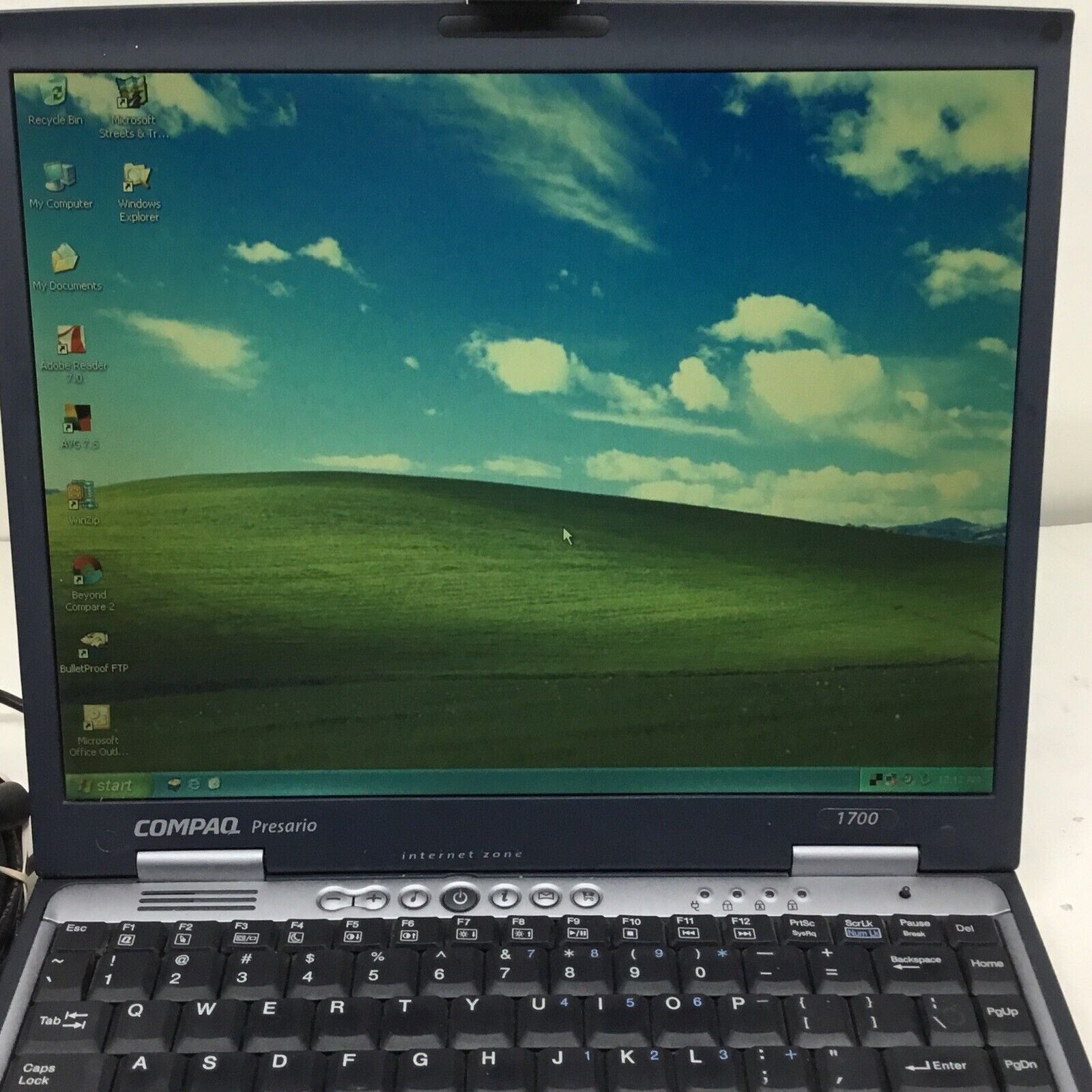Compaq Presario 1700 Windows XP Good Condition With Adapter