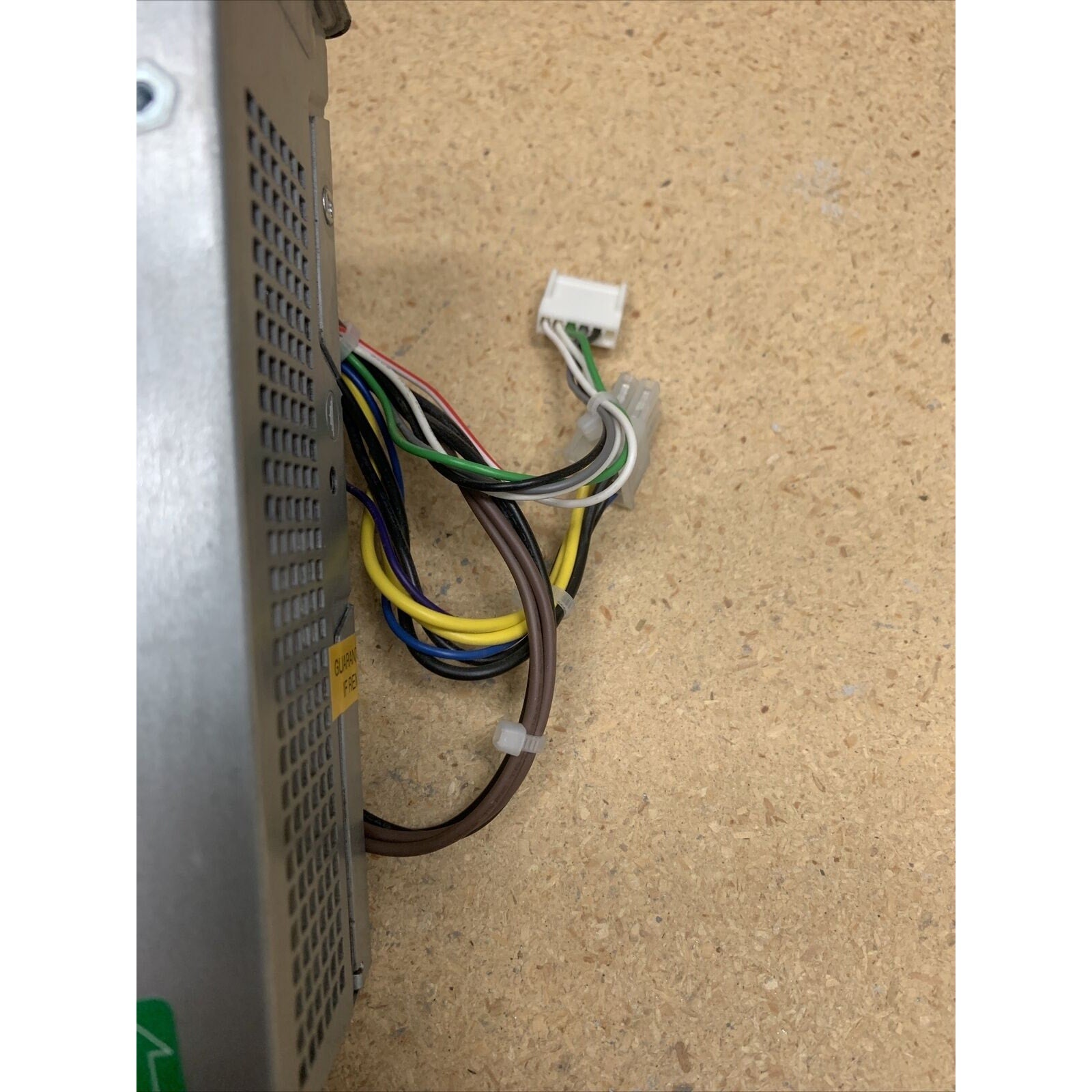 HP HP-D2402E0 240 Watt Power Supply P/N: 503376-001 Spare PN: 508152-001 TESTED