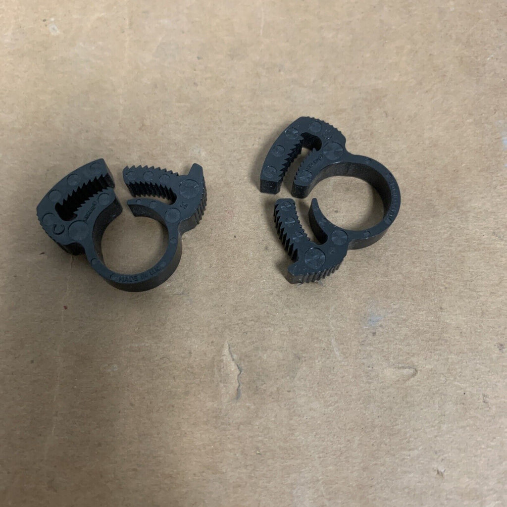 2-Pack Of EKWB Tube Clamp PVC 10 - 12mm - Black