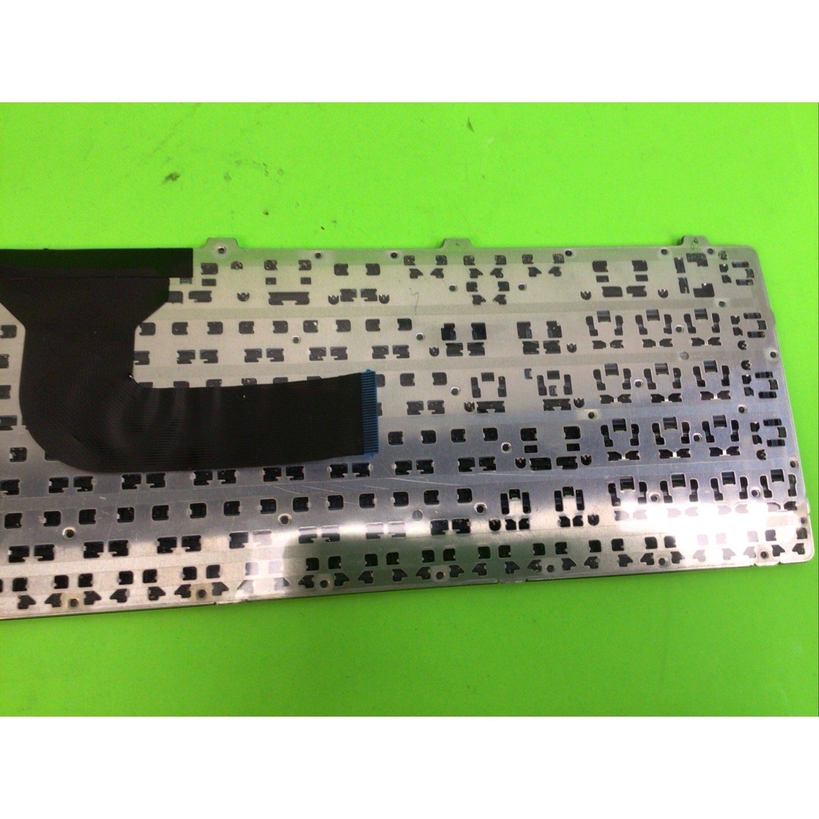 Dell 15-3521 3537 15R-5521 5537 laptop Keyboard MP-12F83US-698 V137325AS