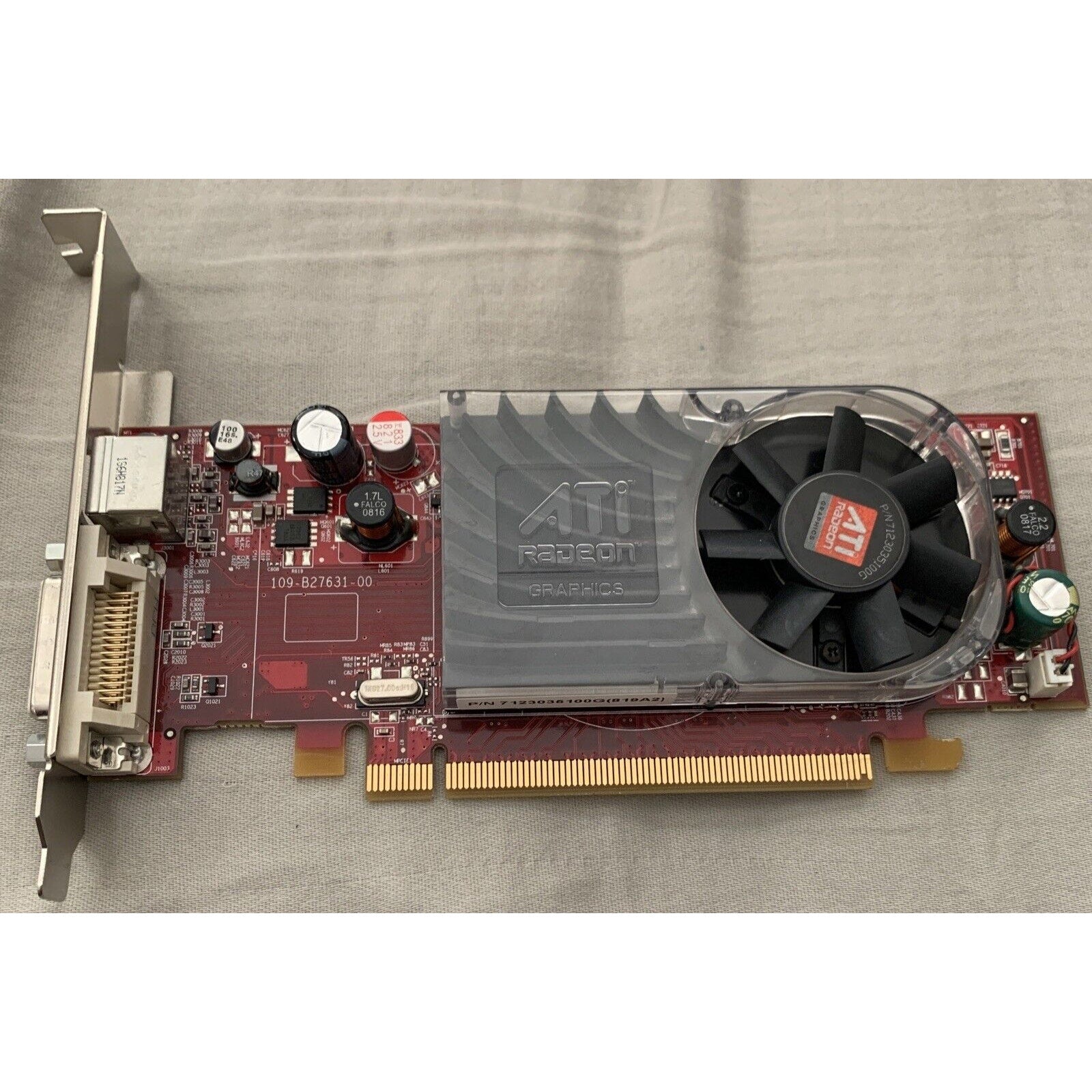 Dell ATI Radeon HD2400XT 256MB PCIe Video Graphics Card 102-B2760701 0FM351