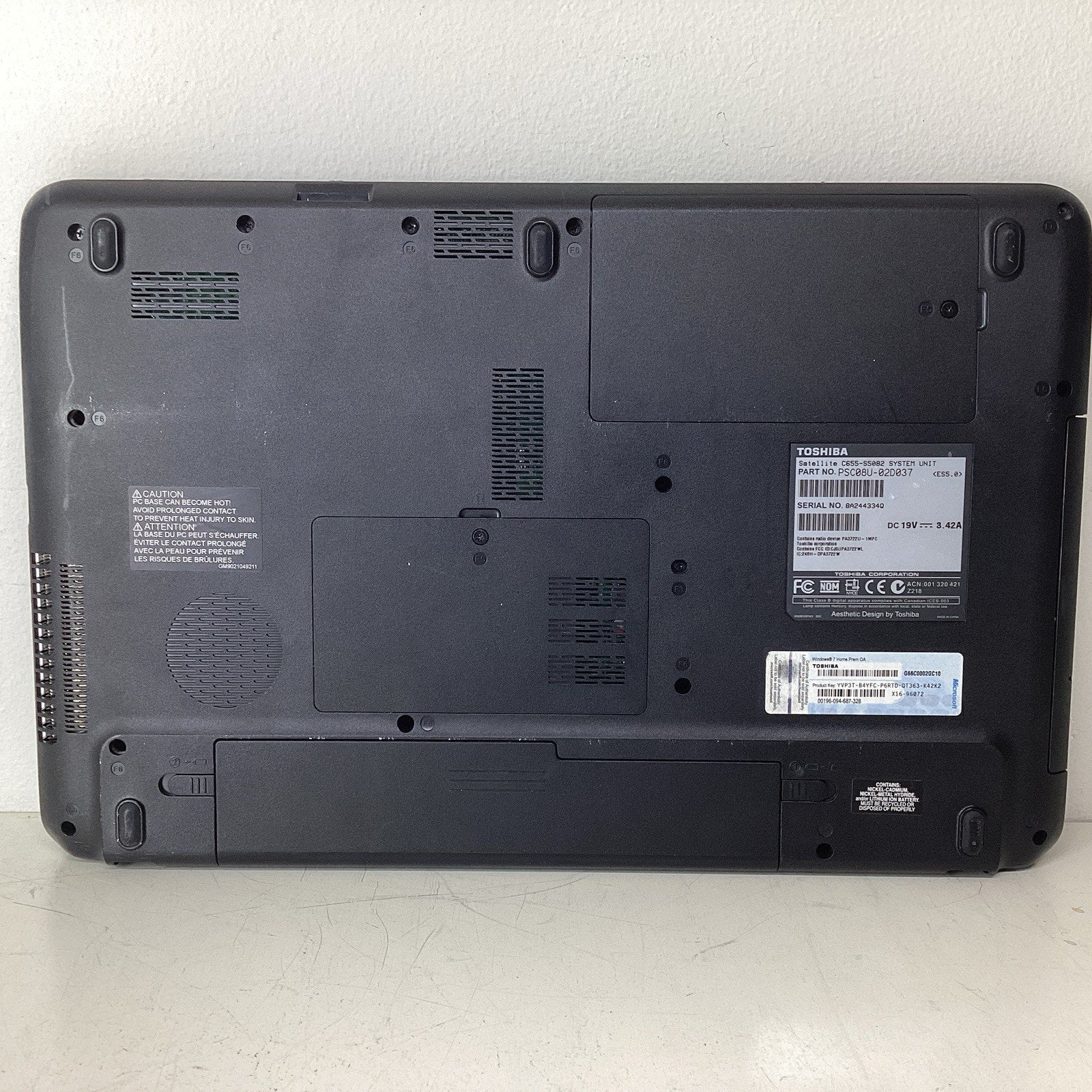 Toshiba Satellite C655-S5082 15.6" Intel Celeron 2.2GHz 2GB RAM No HDD-For Parts