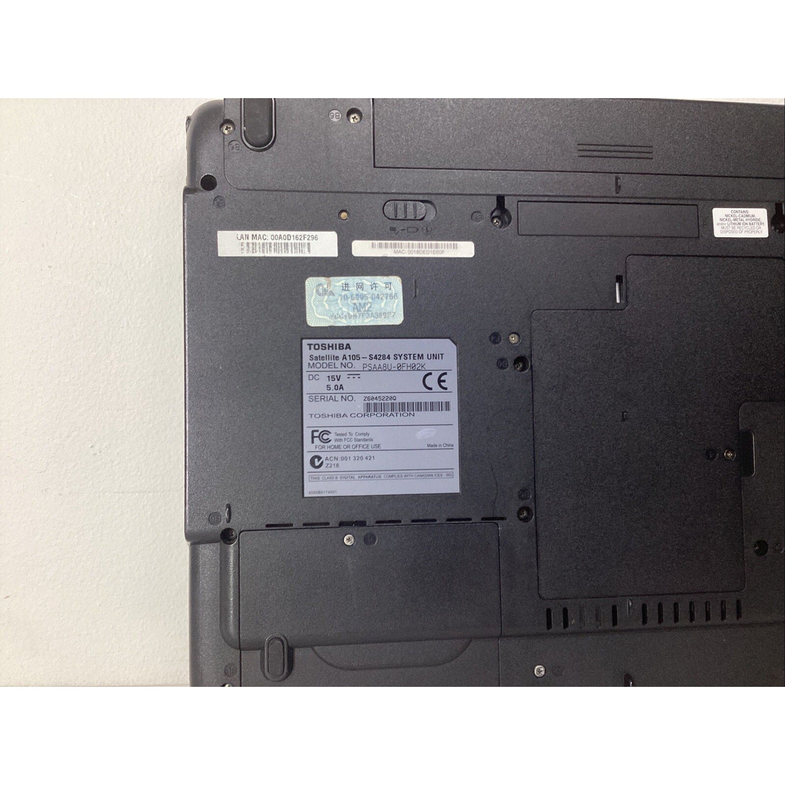 Toshiba Satellite A105-S4284 Laptop No RAM/HDD - For Parts