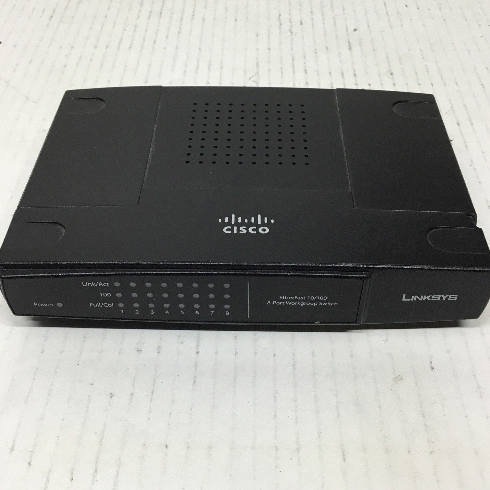 Linksys EtherFast (EZXS88W) Ver. 3.4 8-Ports External Switch No Adapter