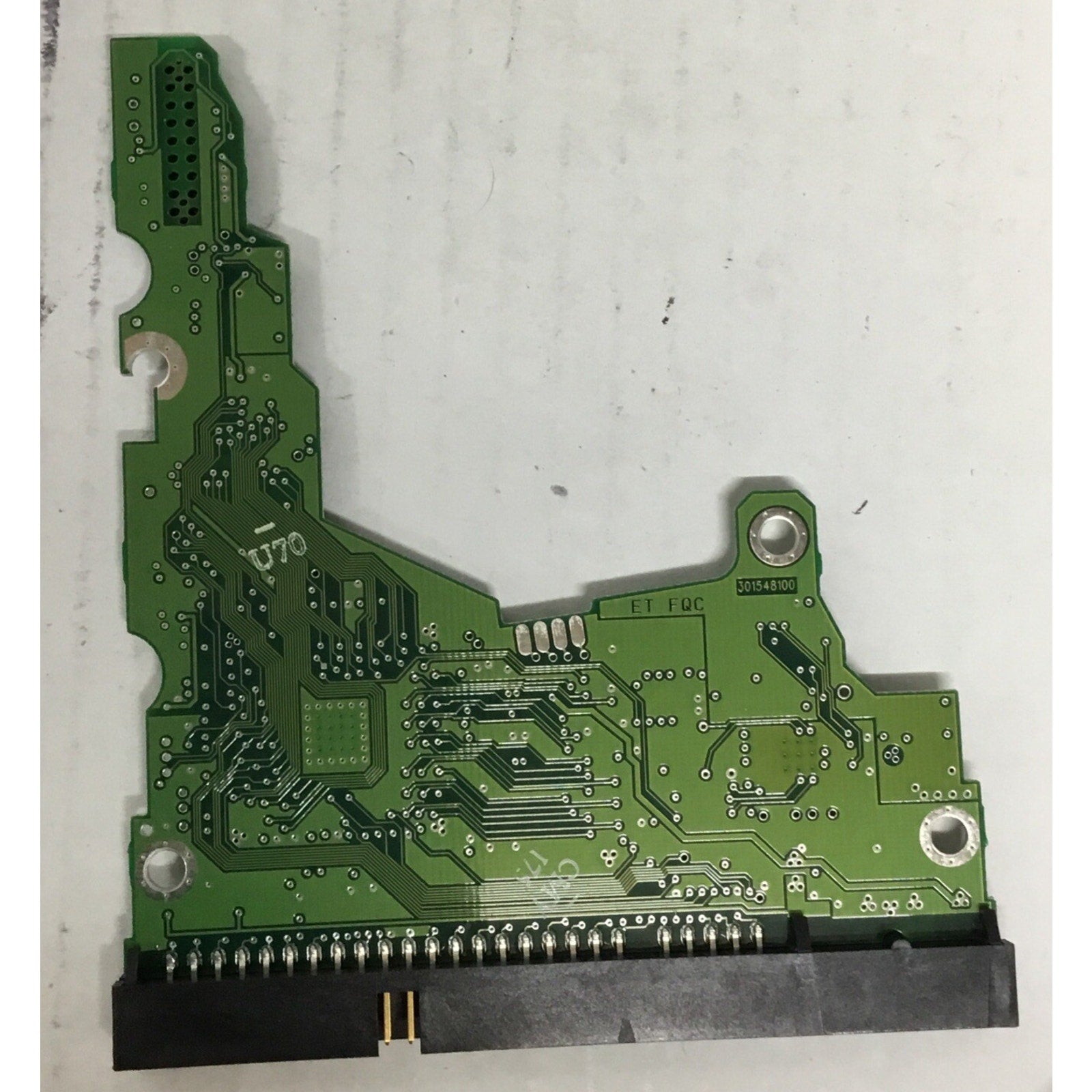 Maxtor DiamondMax Plus 8 NAR61590 40GB 6E040L0 02W649 Hard Drive PCB