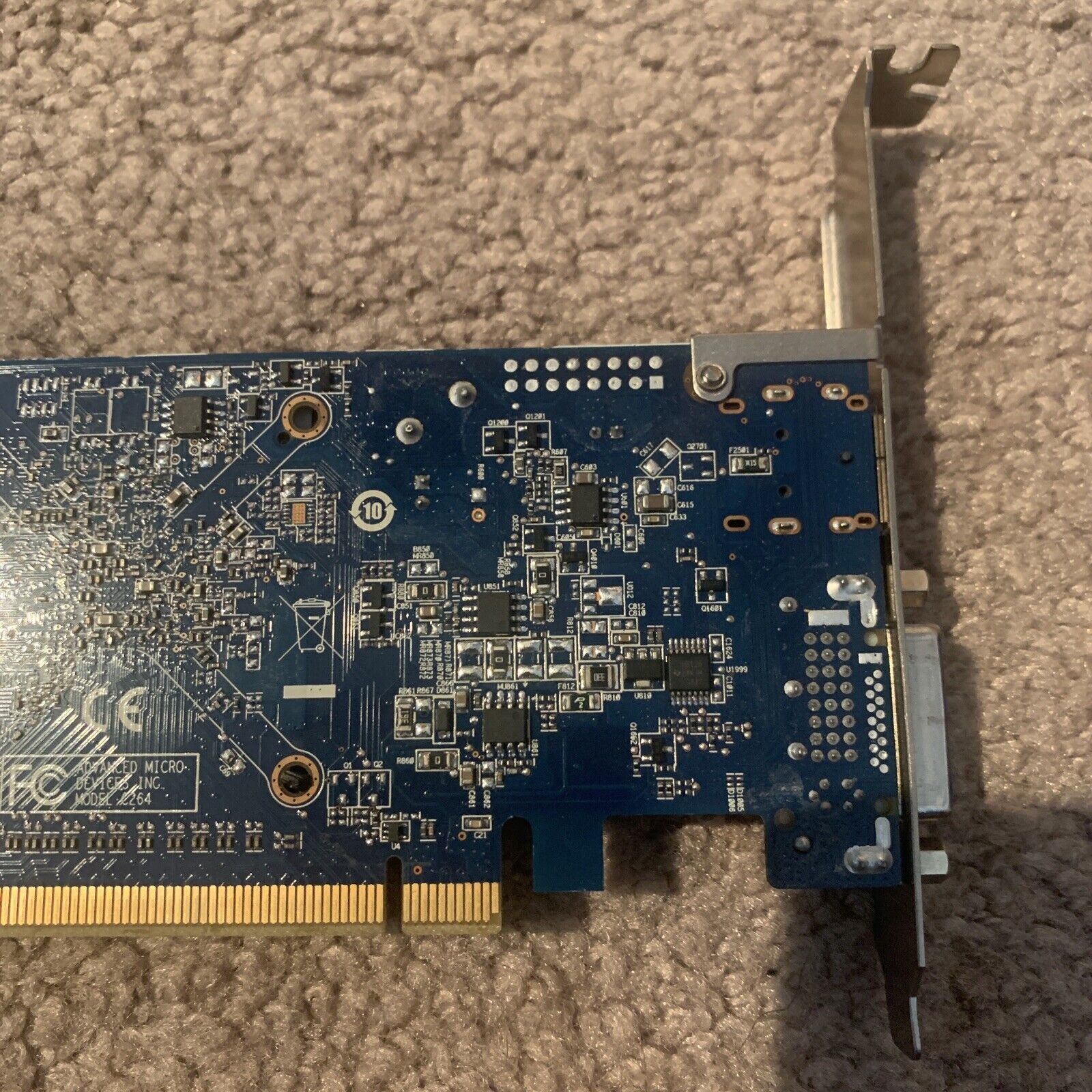 AMD Radeon HD6450 02C7NH 1GB PCI-E DVI-I DP Video Card ATI-102-C26405 (B) GPU