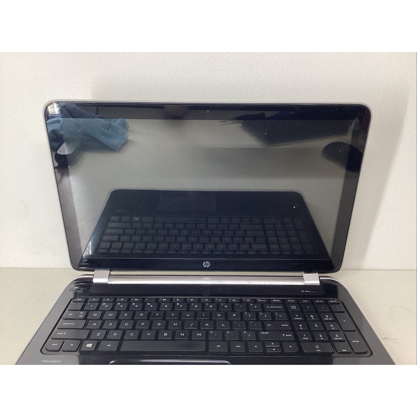 HP Pavilion 15-n210dx 15.6" Laptop AMD A8-4555M 8GB Ram 750GB HDD - For Parts