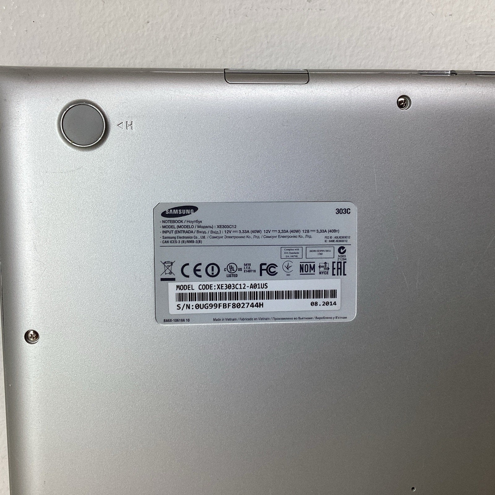 Samsung XE303 C12 11.6" Chromebook 2GB RAM 16GB eMMC XE303C12-A01US - For Parts