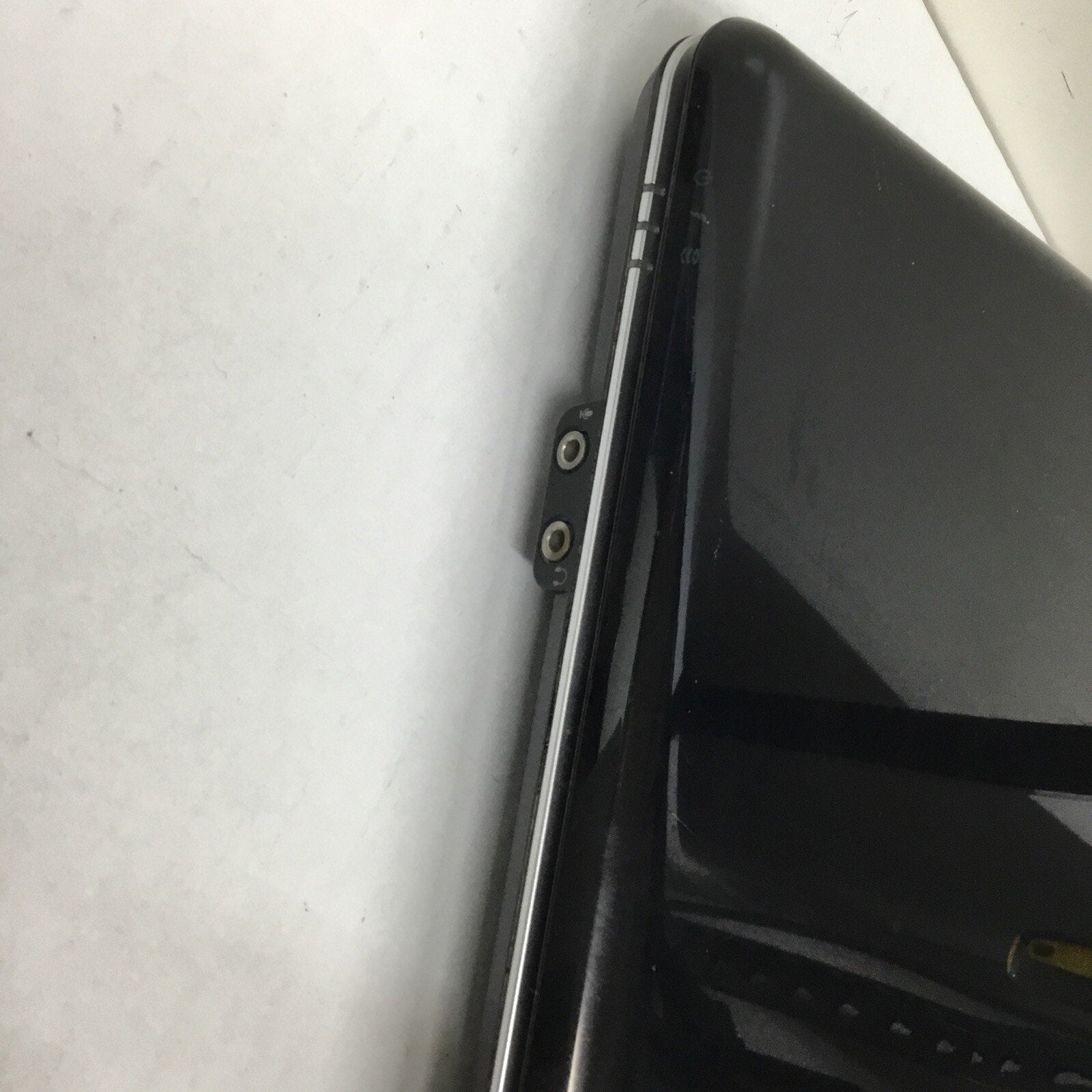 Compaq Presario CQ60-419WM, AMD Sempron @2.1GHz, 3GB RAM, No HDD/OS, Read