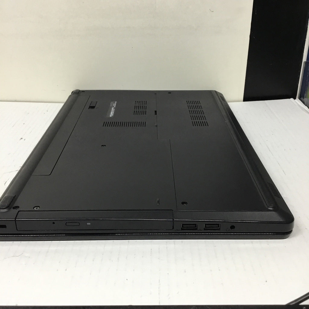 Dell Inspiron 5555 15.6" HD Laptop/AMD A8-7410/8GB RAM/240GB HDD/Touchscreen